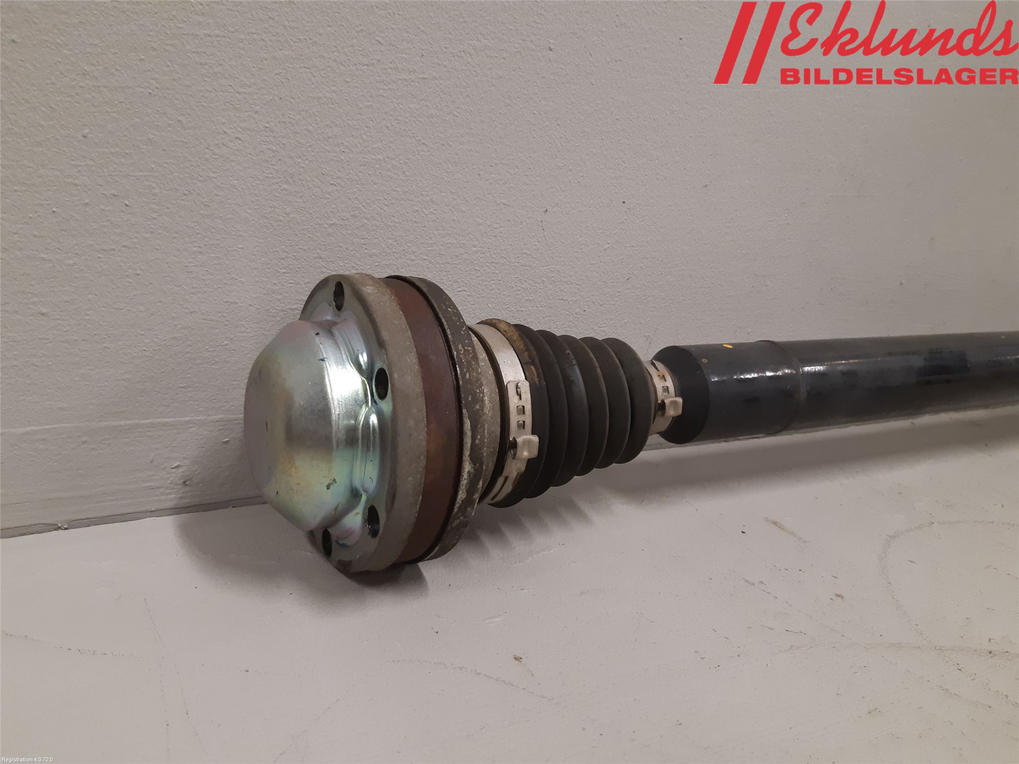 Volkswagen VW PASSAT 05-11 Drivaxel Fram Höger