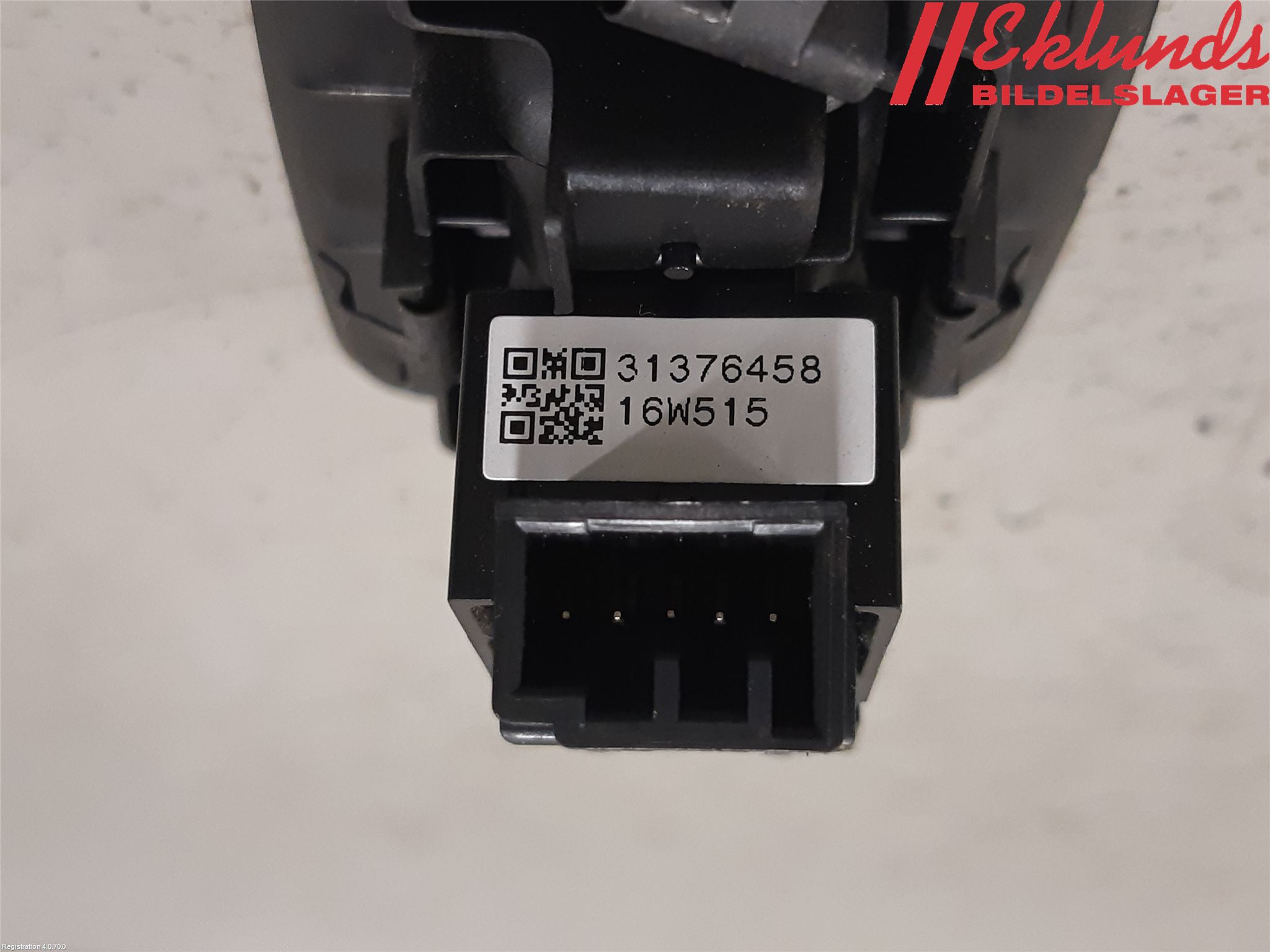 Volvo V90 17->> Strömställare Elhiss