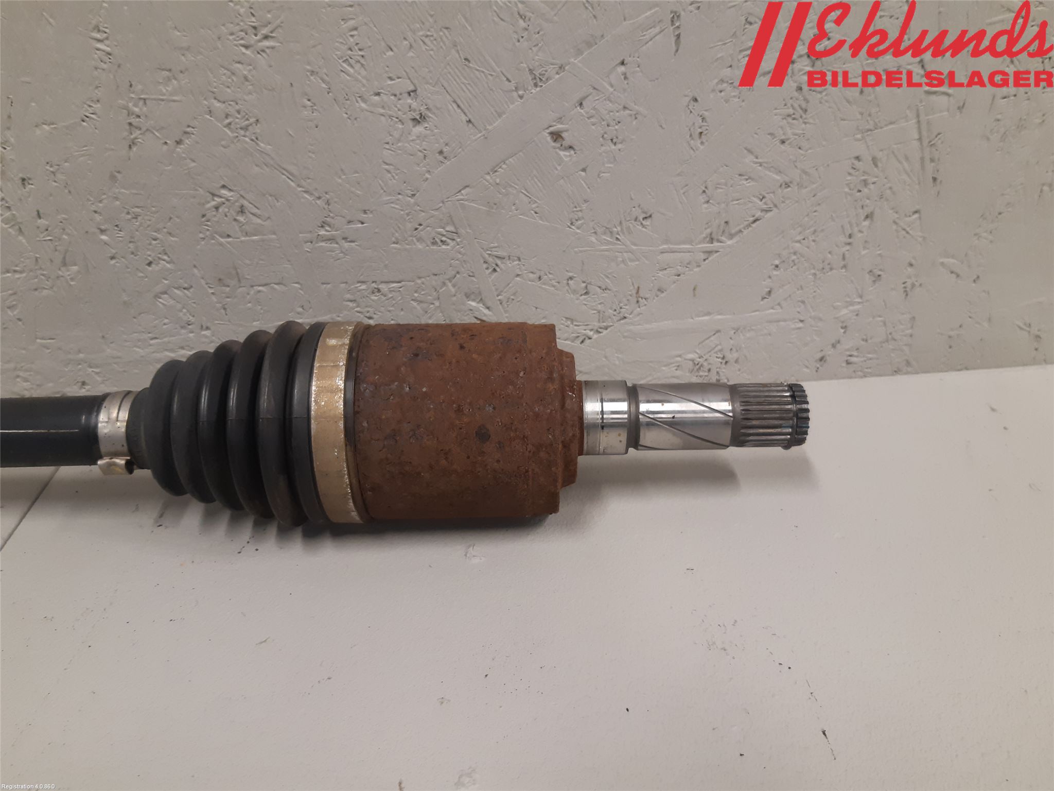 Volvo V60 CROSS COUNTRY 16-18 Drivaxel Bak Vänster