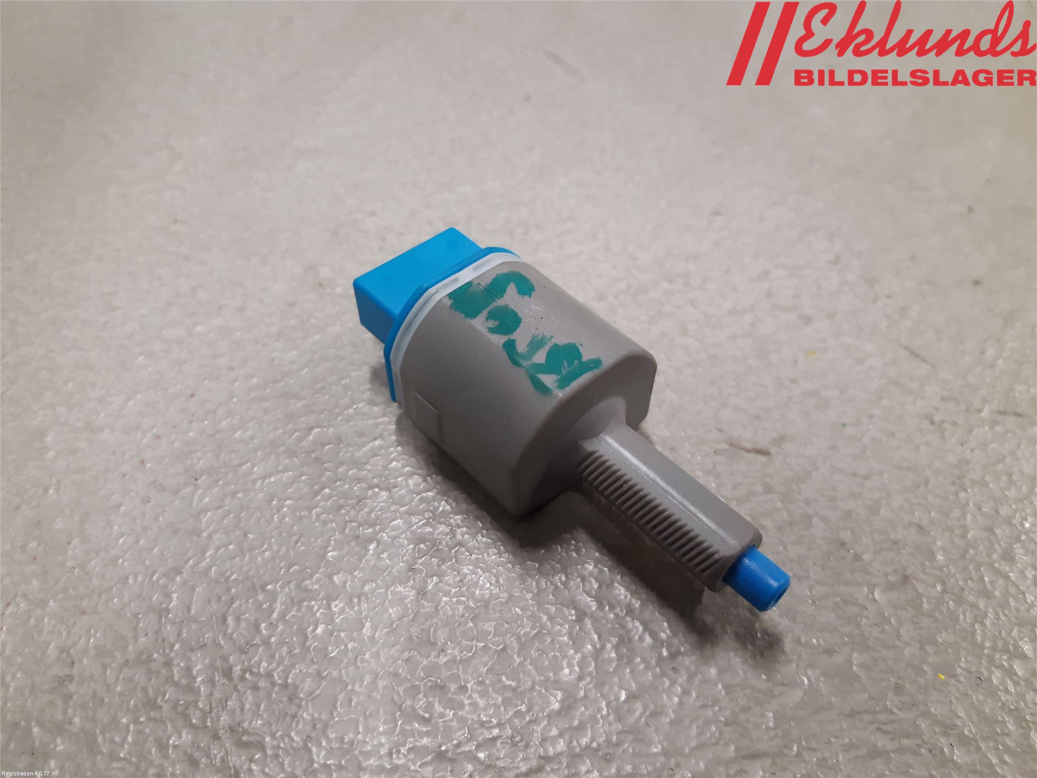 Toyota COROLLA 19- Bromsljuskontakt