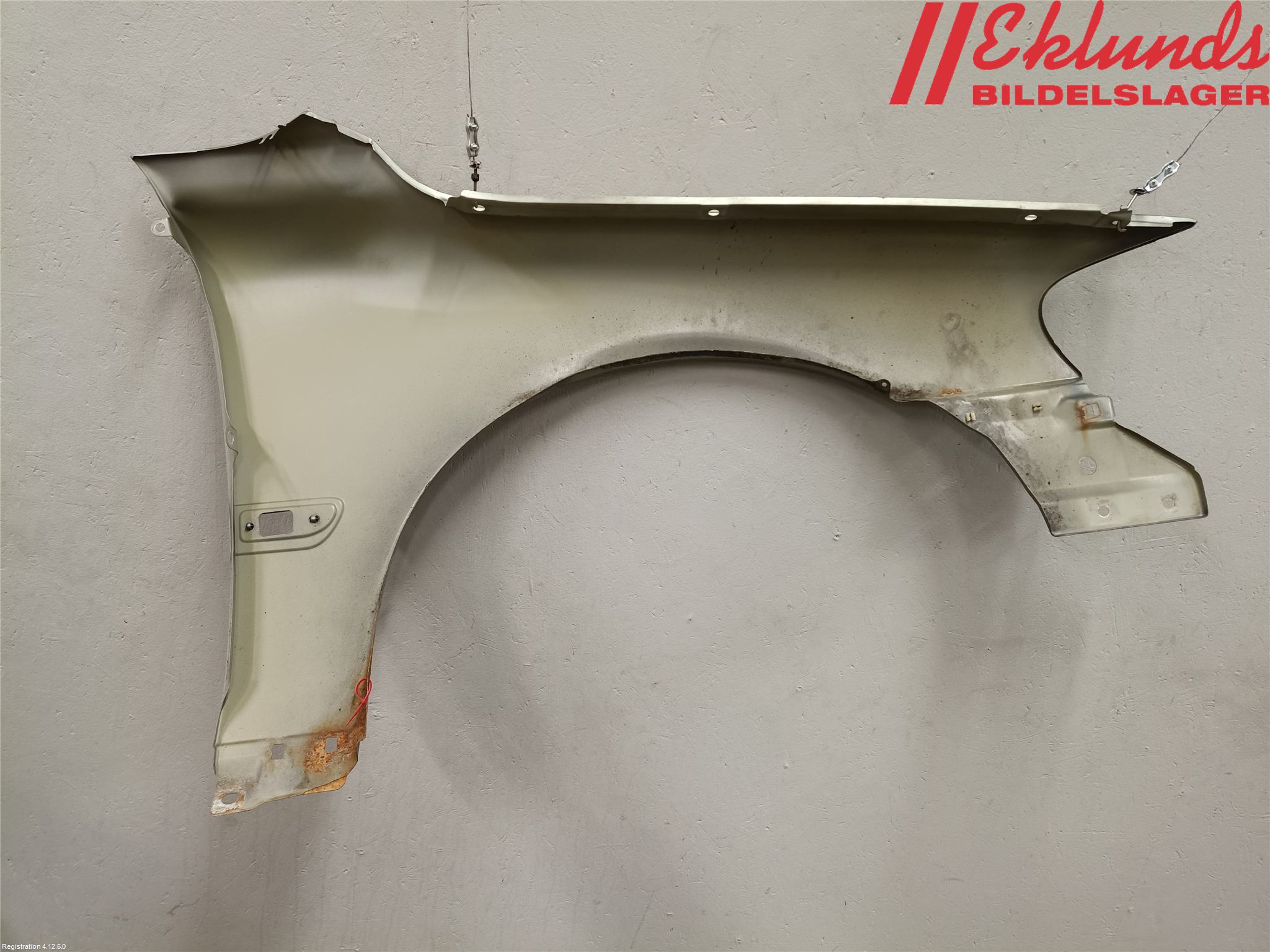 Volvo S60 05-10 Skärm Fram Vänster