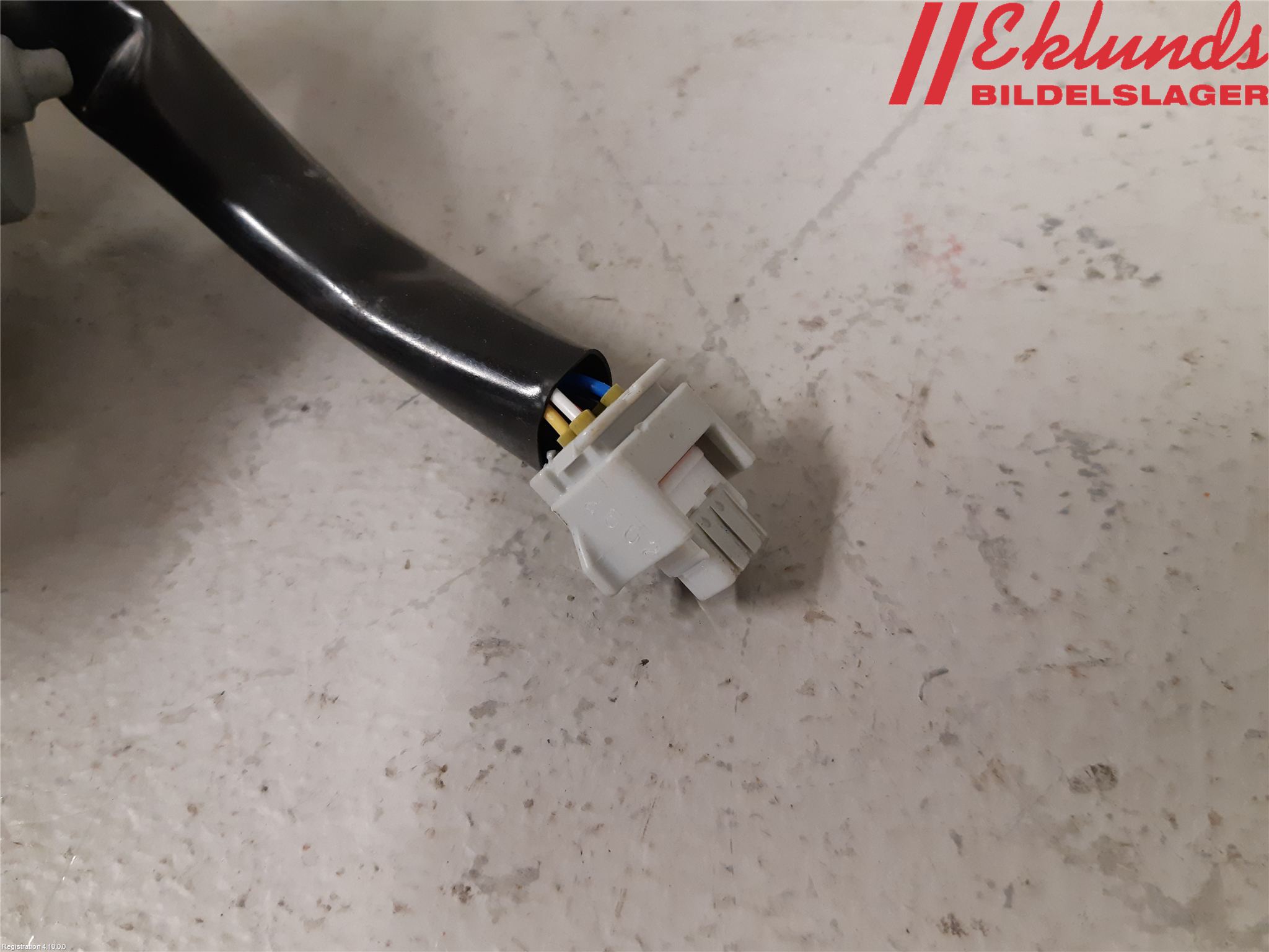 Toyota RAV4 19- Låskista Baklucka