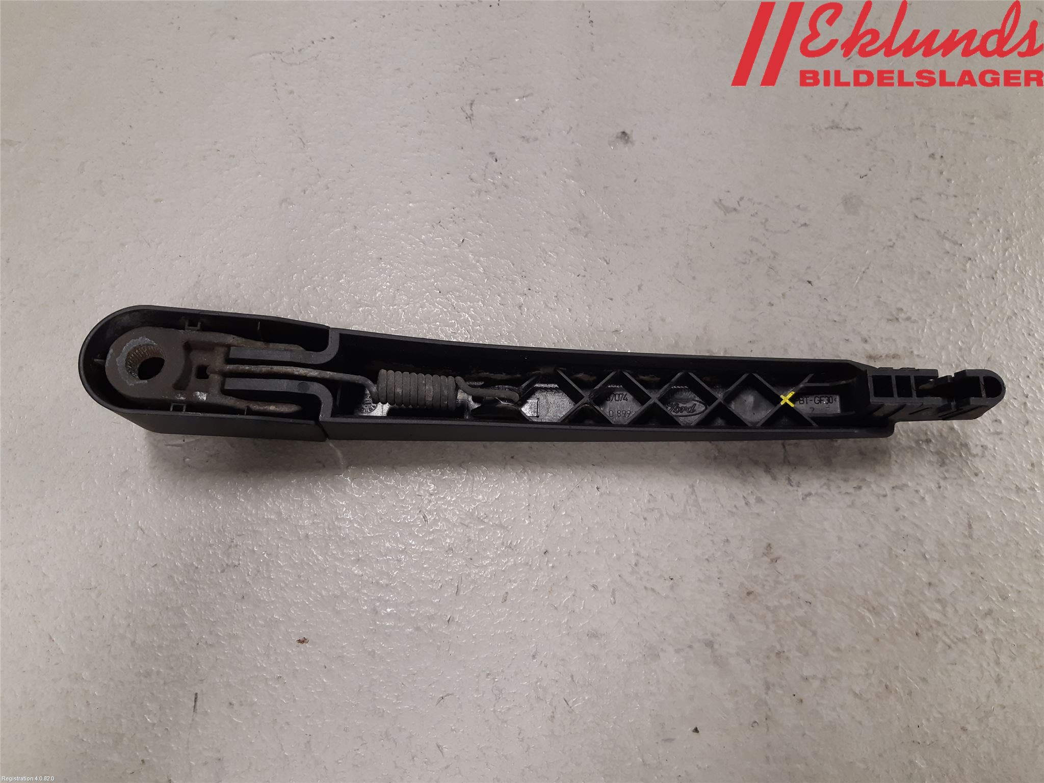 Ford FOCUS 11-14 Torkararm-Bakruta