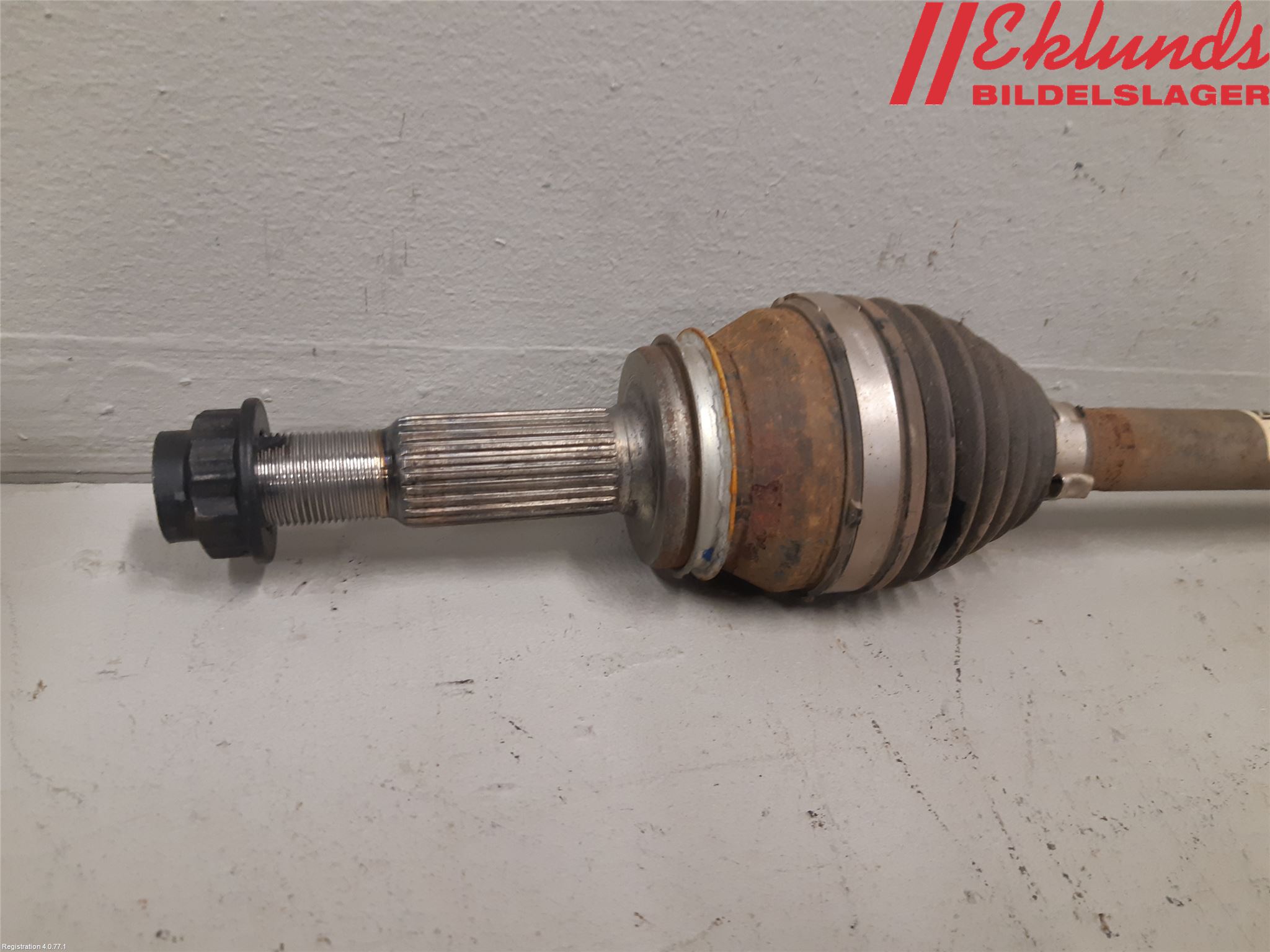 Toyota RAV4 19- Drivaxel Bak Vänster