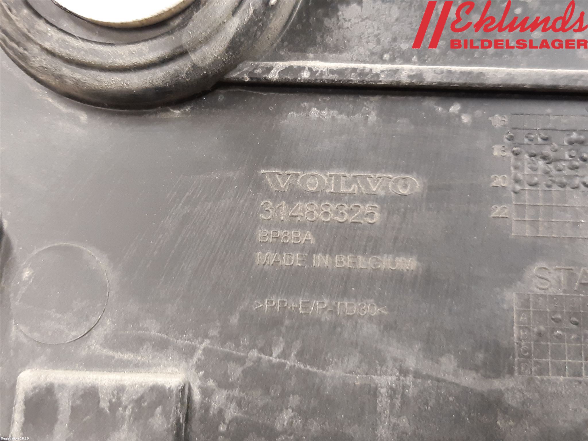 Volvo XC40/RECHARGE 18- Spoiler Baklucka