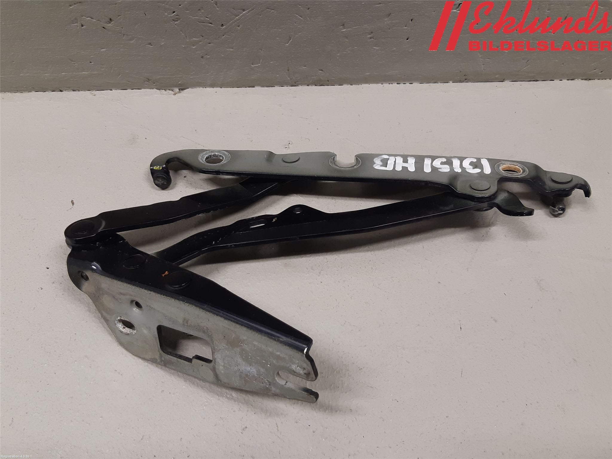 Audi A6/S6 05-11 Bakluckegångjärn Hö