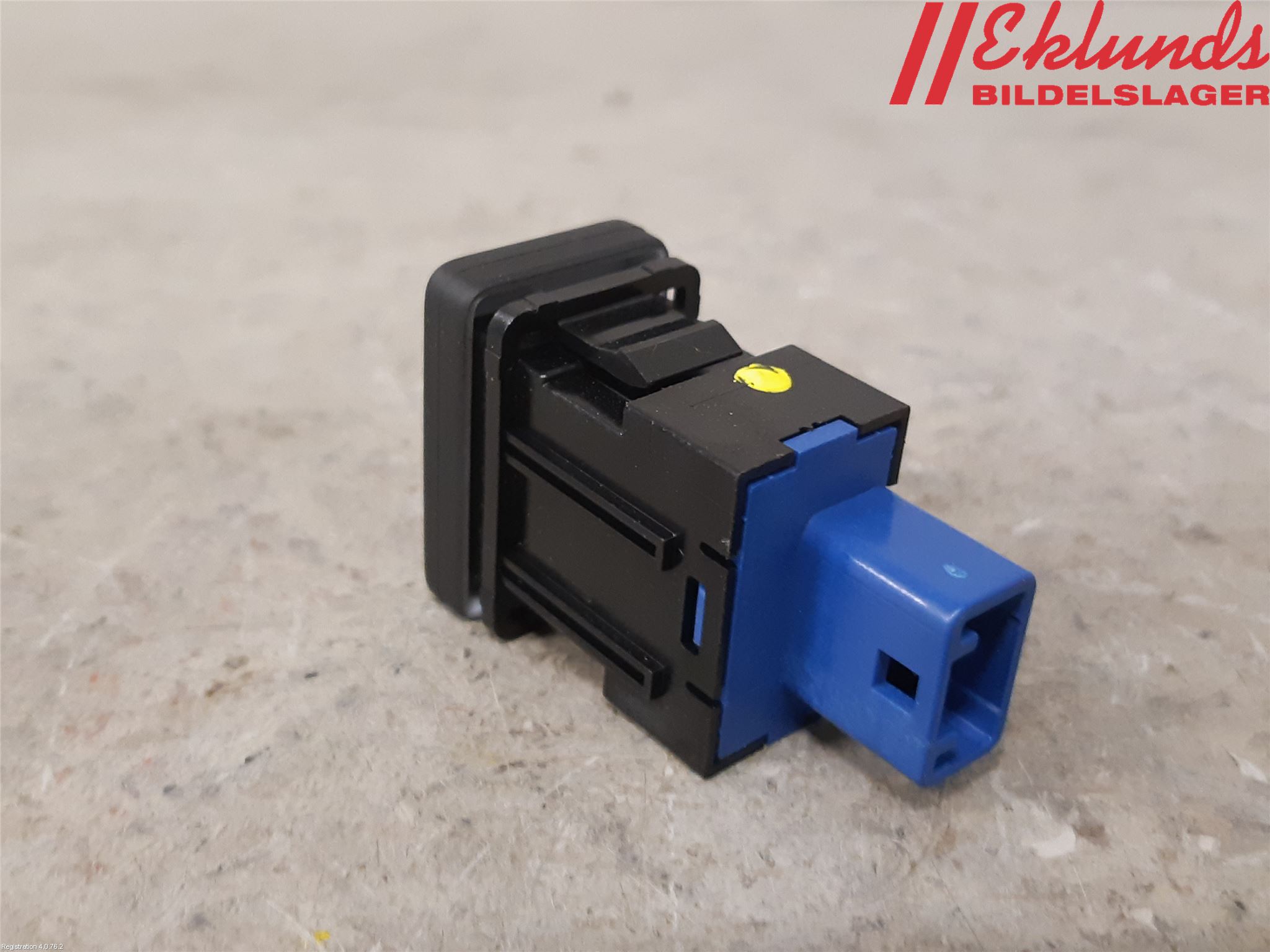 Mitsubishi OUTLANDER 13-21 Strömställare Antisladd