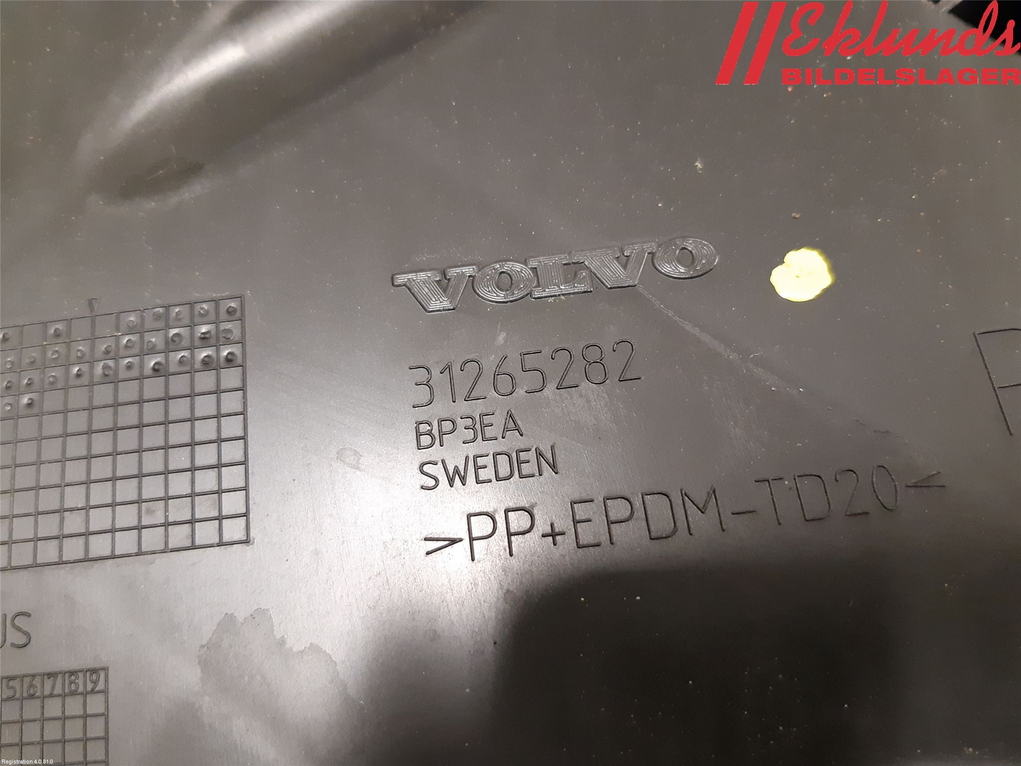Volvo V60 14-18 Stötfångarfäste Bak Hö