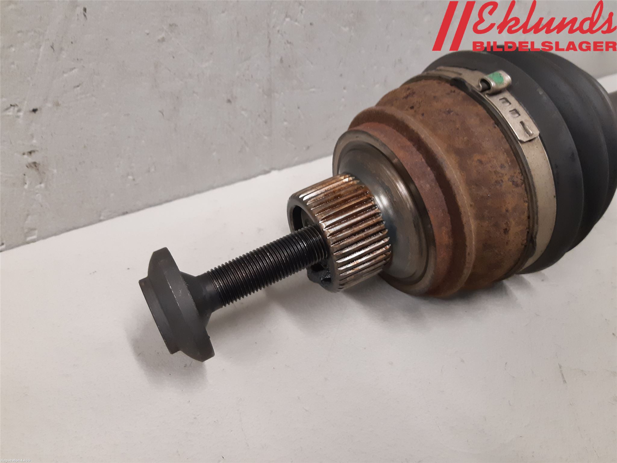 Audi A5 07-16 Drivaxel Fram Vänster