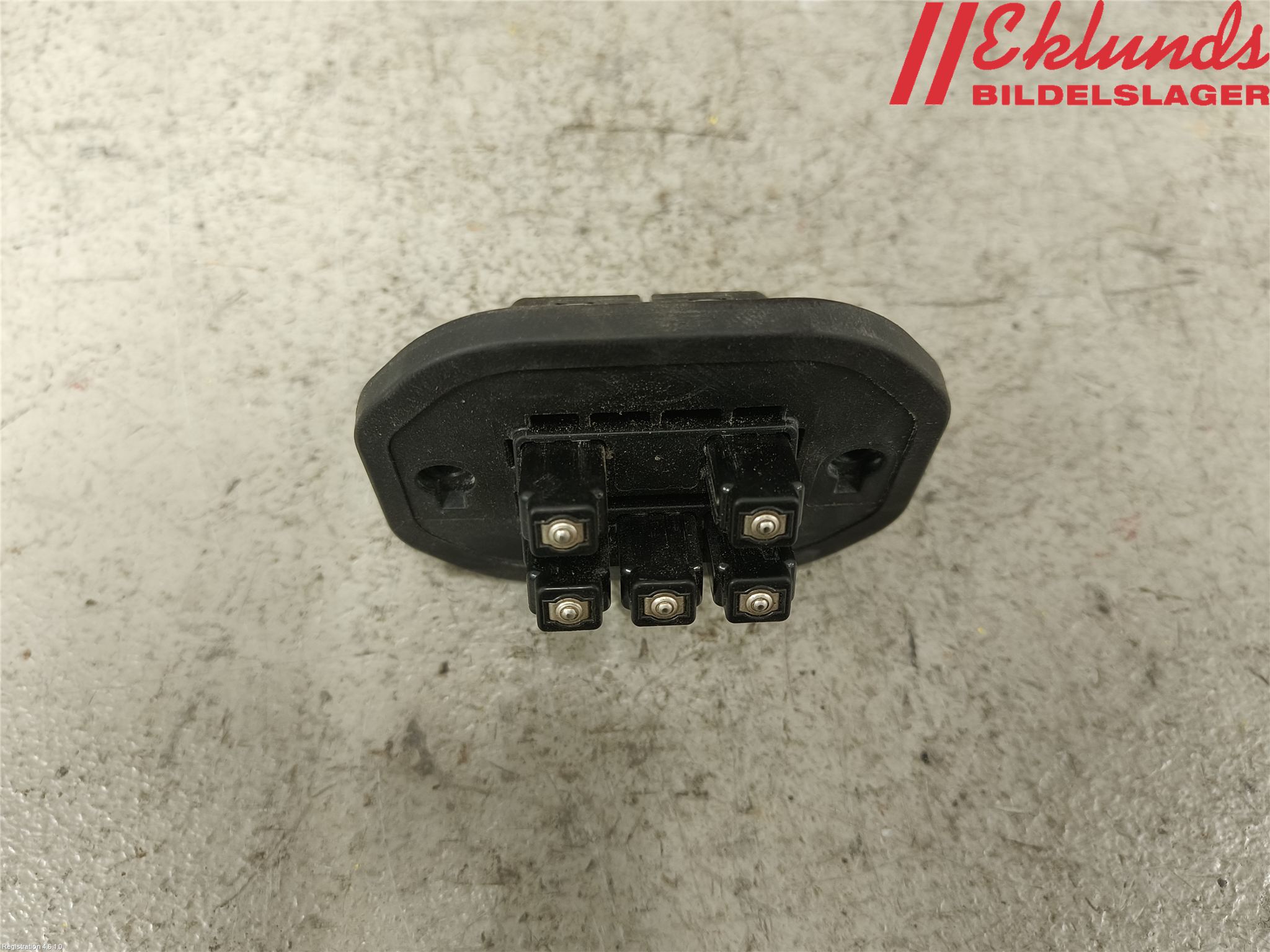 Renault TRAFIC/E-TECH 15- Centrallåskontakt Vid Lås