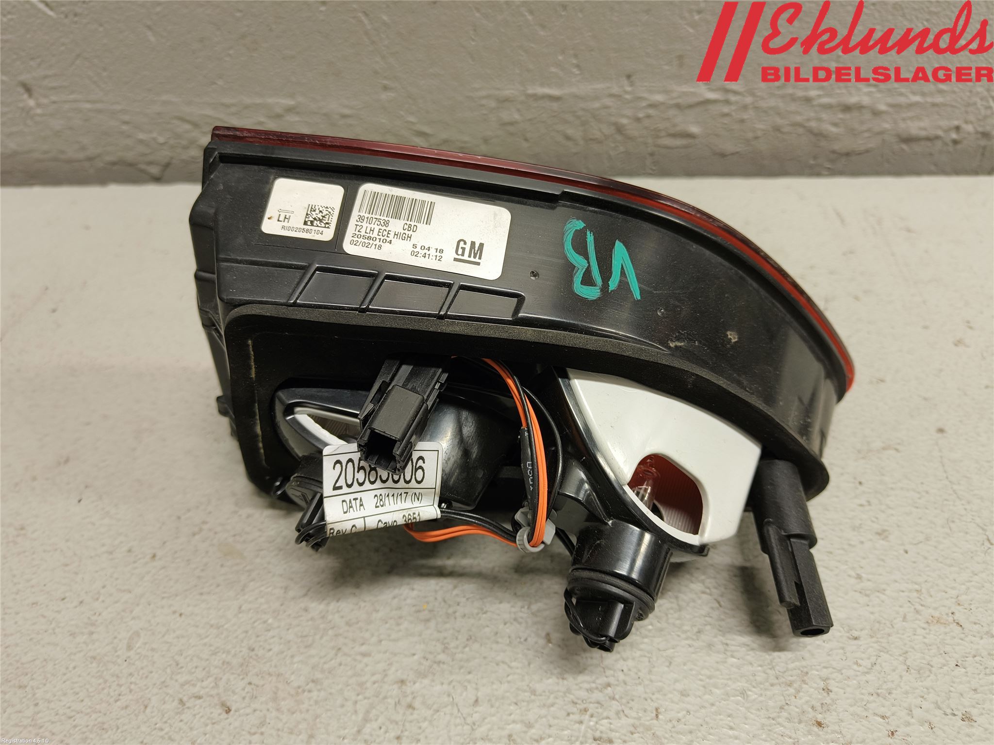 Opel INSIGNIA 17- Bakljus Lucka Vä