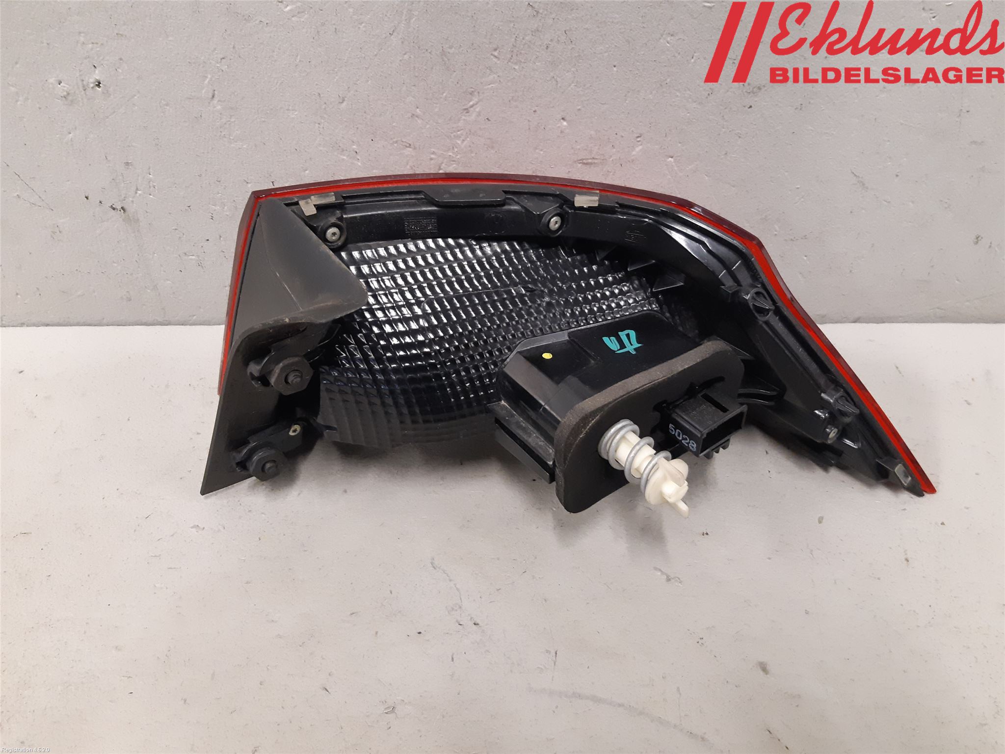 Volkswagen VW PASSAT 15-19 Bakljus Vänster