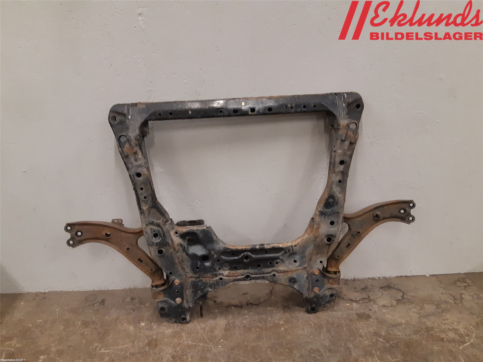 Honda CR-V 13-18 Framvagnsbalk