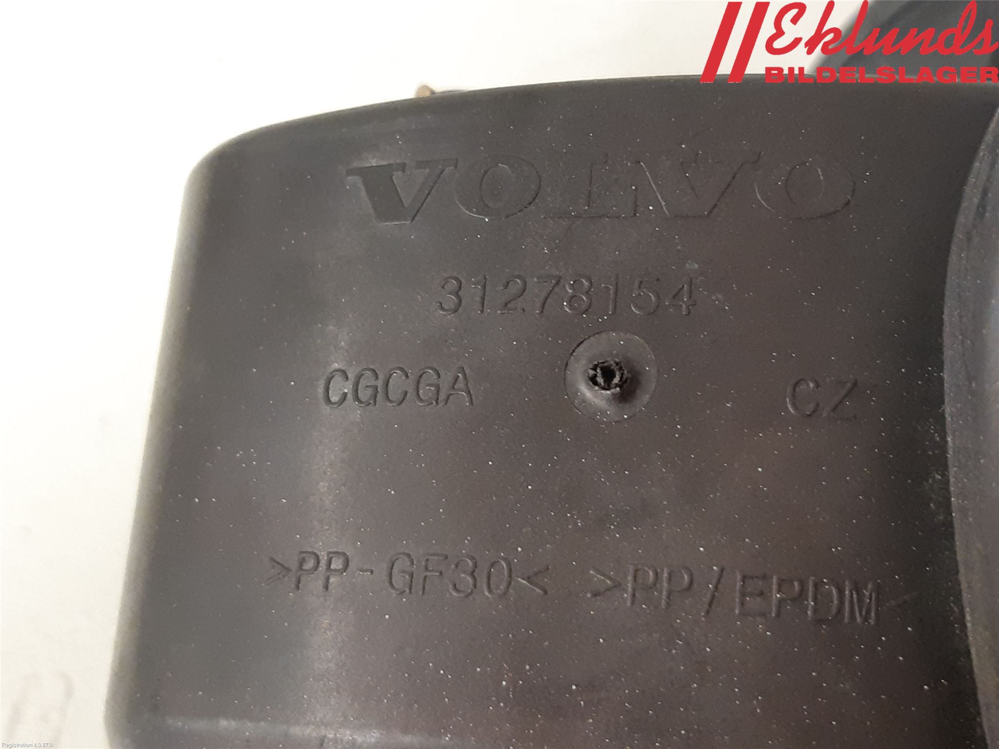 Volvo S60 11-13 Tanklucka