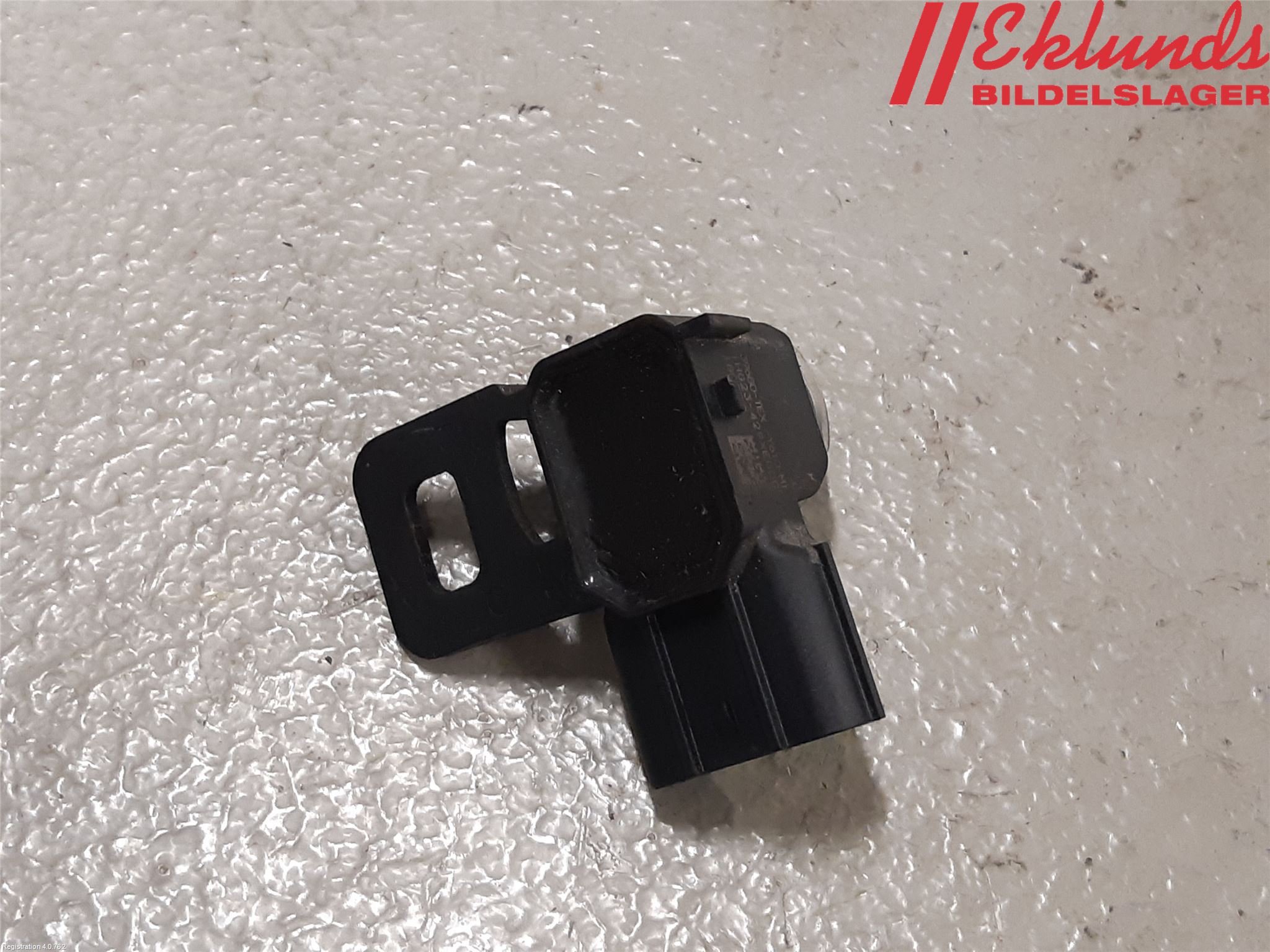 Honda CIVIC 17-22 Parkeringshjälp Frontsensor