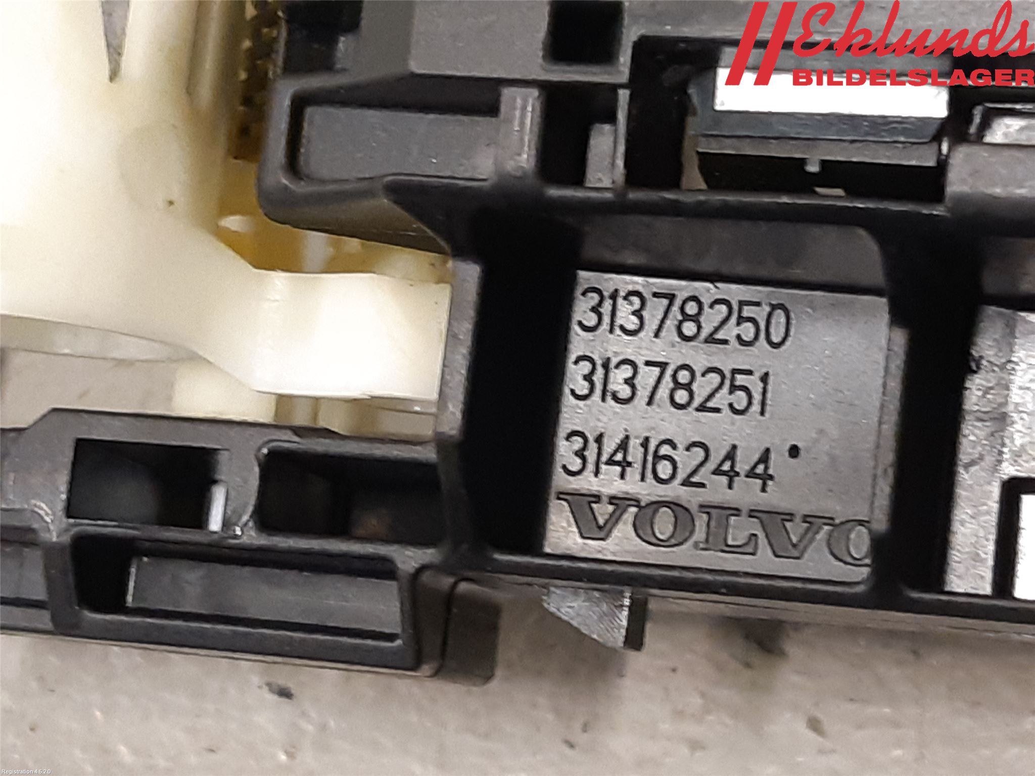 Volvo V90 17->> Dörrhandtag Yttre Vä