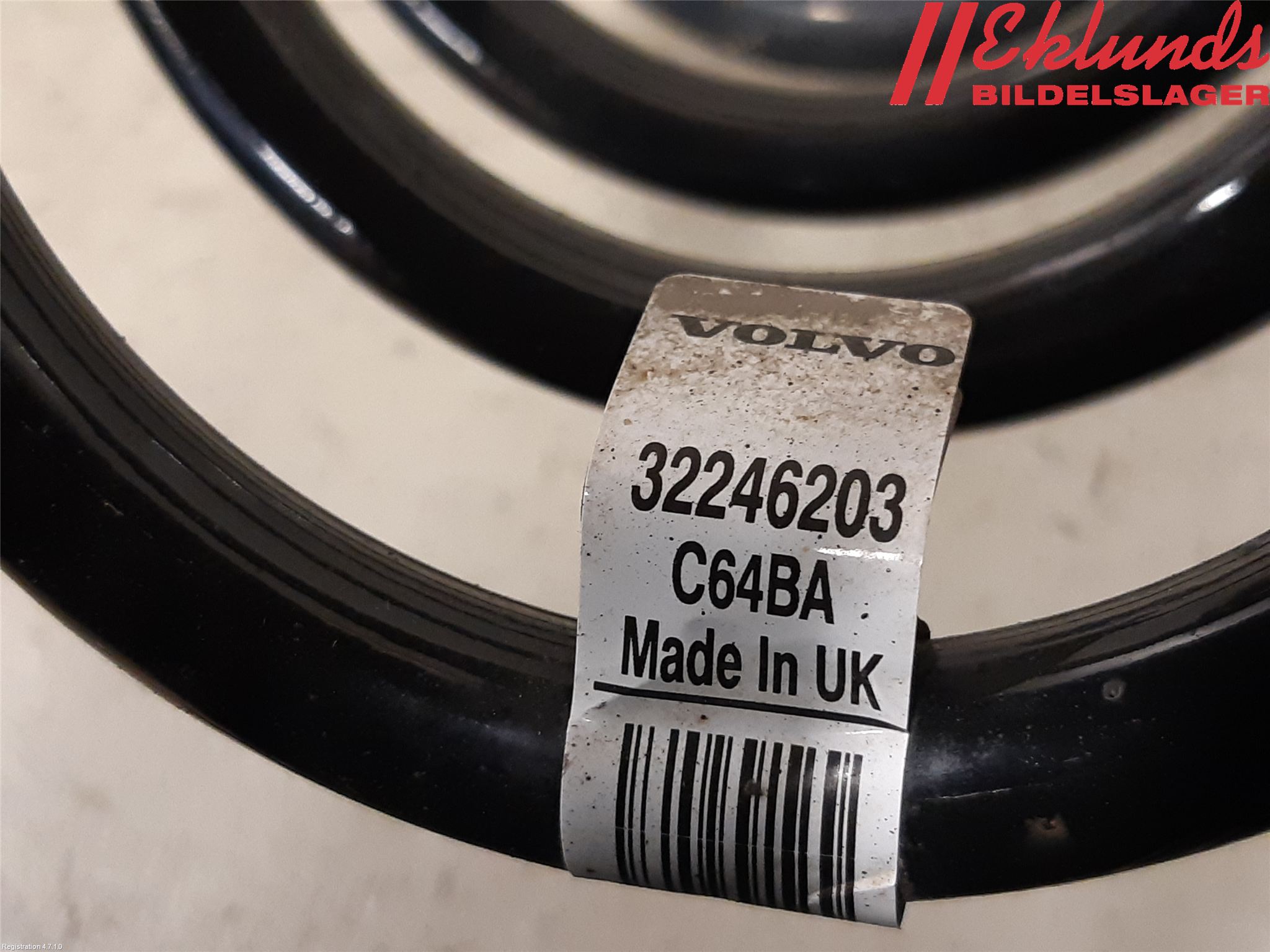 Volvo XC40/RECHARGE 18- Fjäder Bak