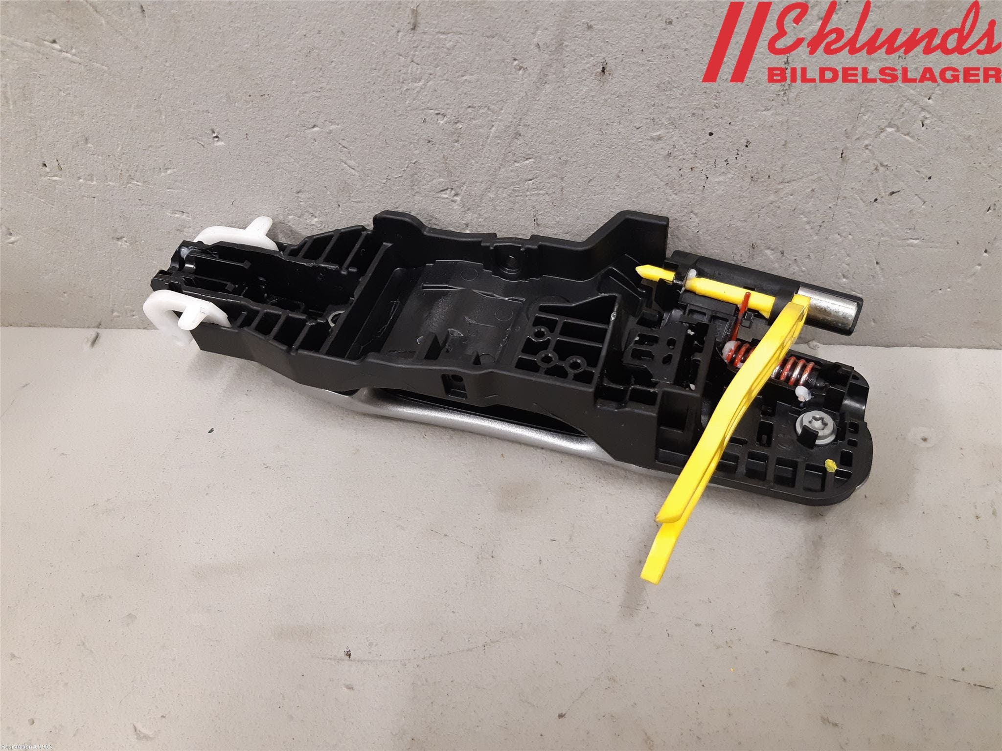 Toyota YARIS XP21 20- Dörrhandtag Yttre Hö