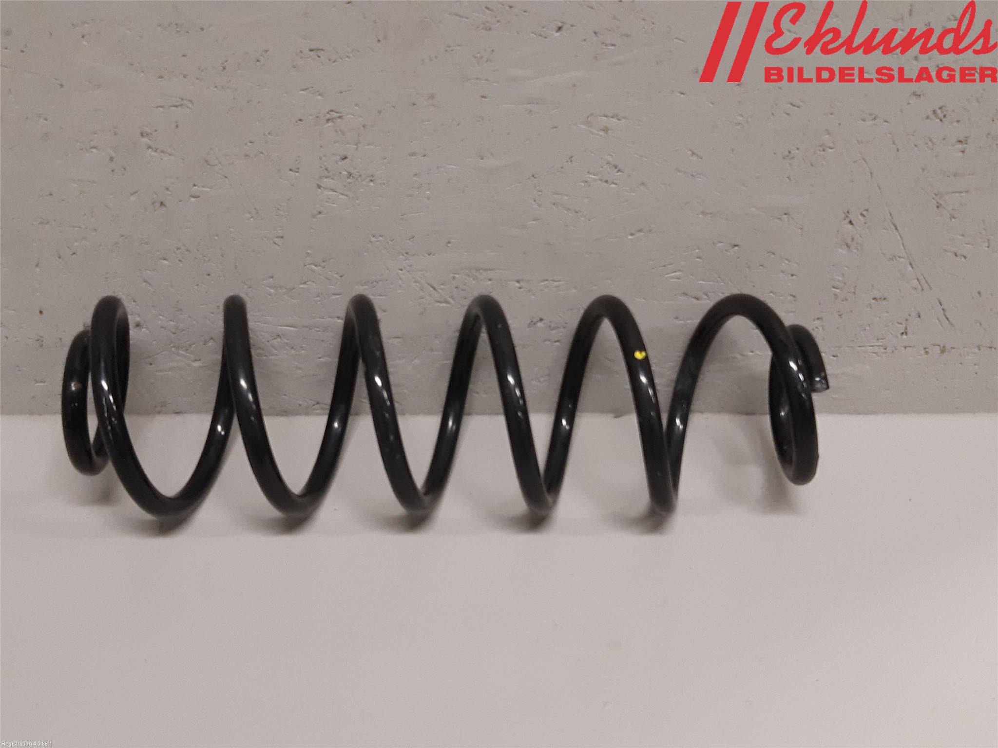 Toyota C-HR 16-23 Fjäder Bak