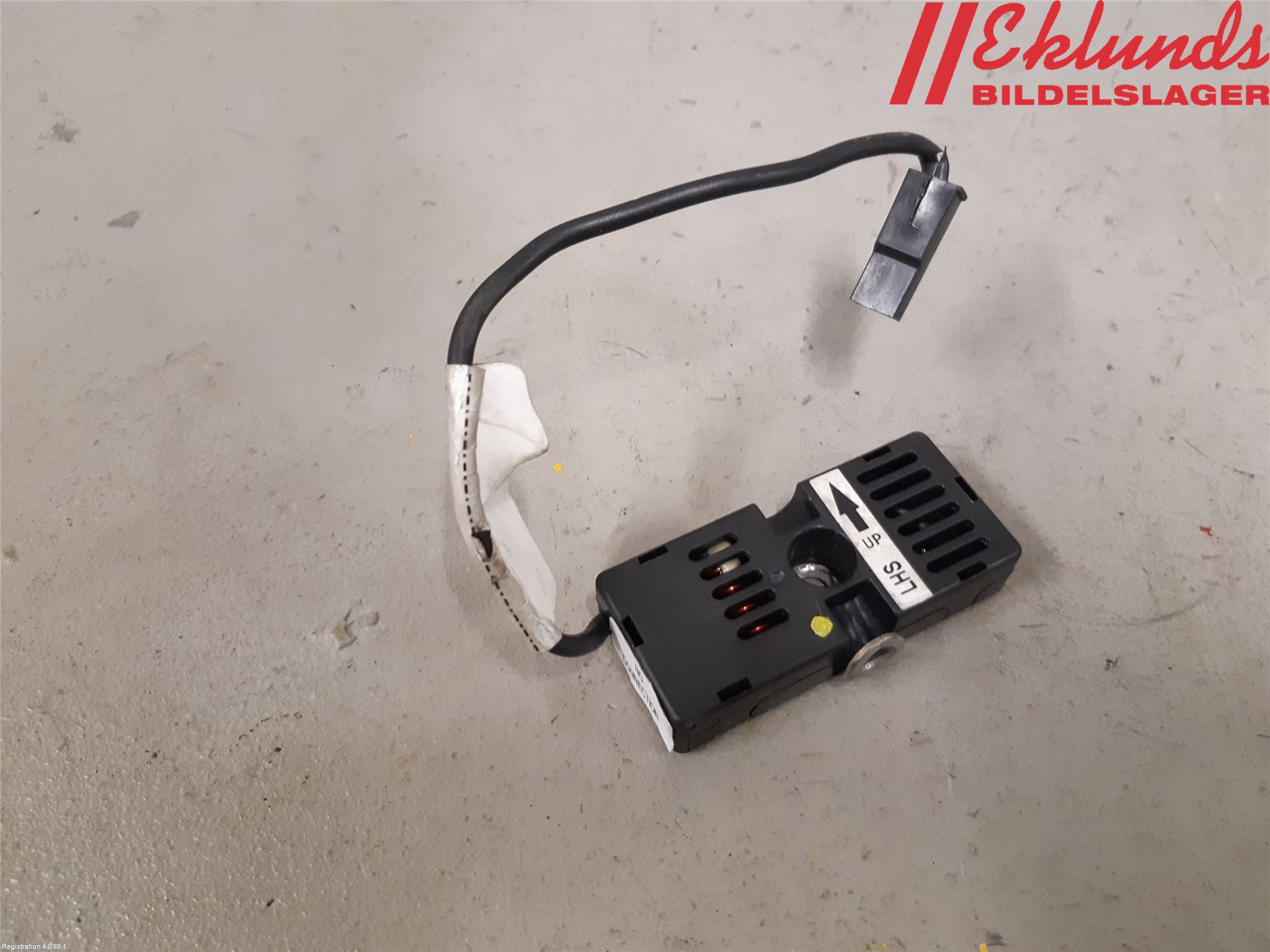 Tesla MODEL S 13- Antennförstärkare