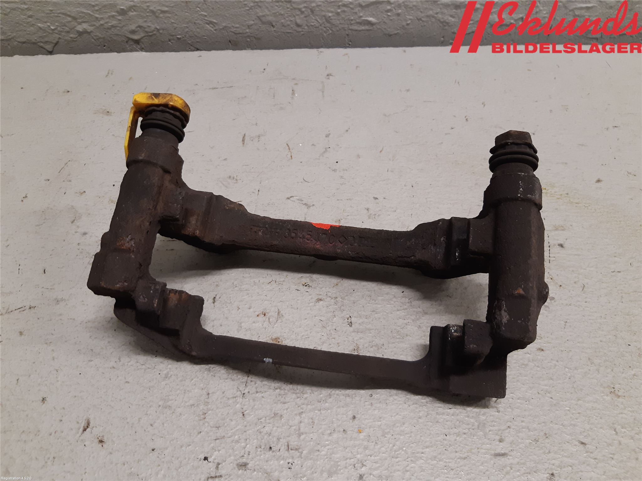 Renault TRAFIC/E-TECH 15- Bromsokshållare