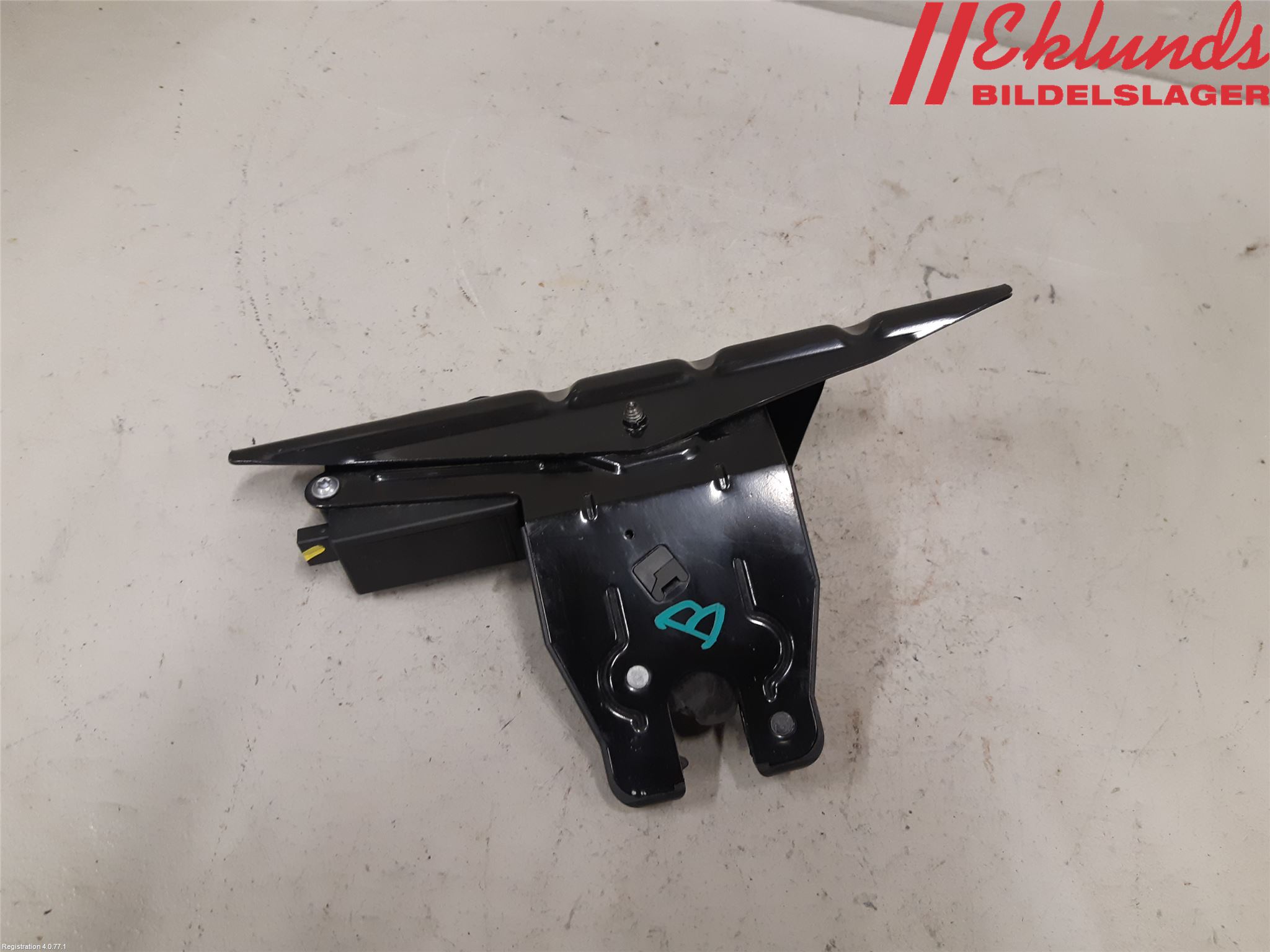 BMW X6 E71/E72   08-14 Låskista Baklucka