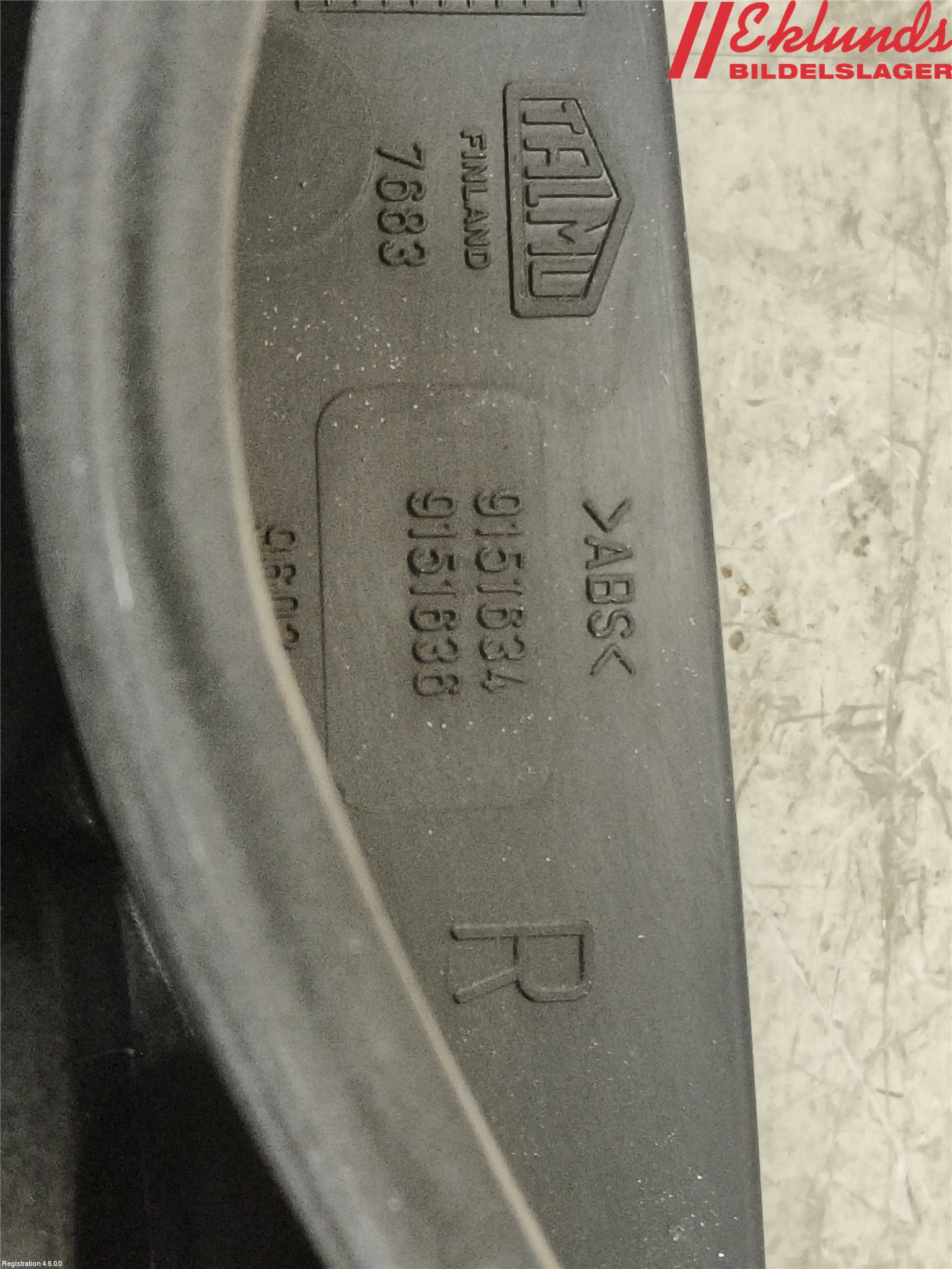 Volvo S70/V70/XC  97-00 Bakljus Lucka Hö