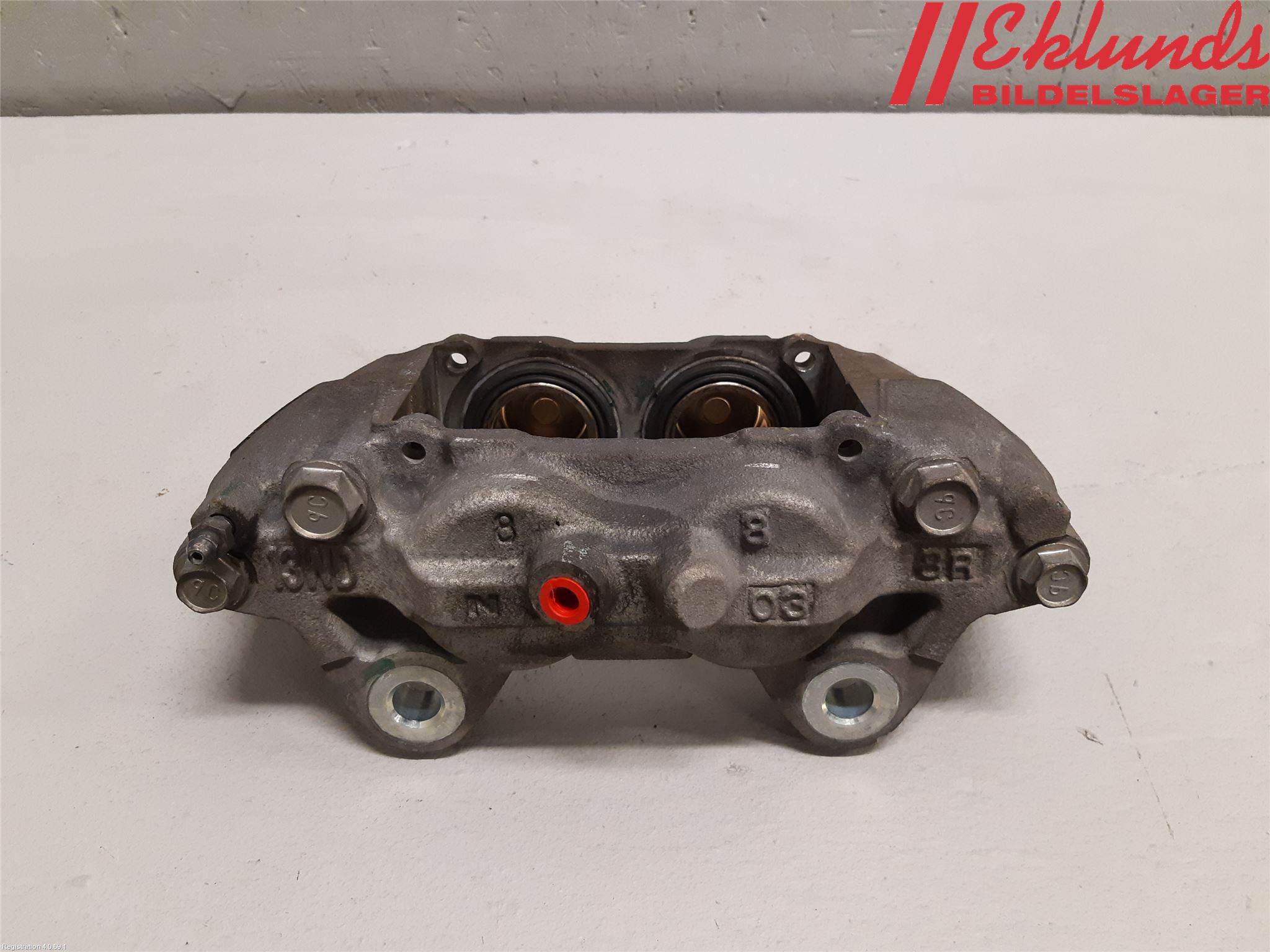 Toyota HILUX 16- Bromsok Fram Höger