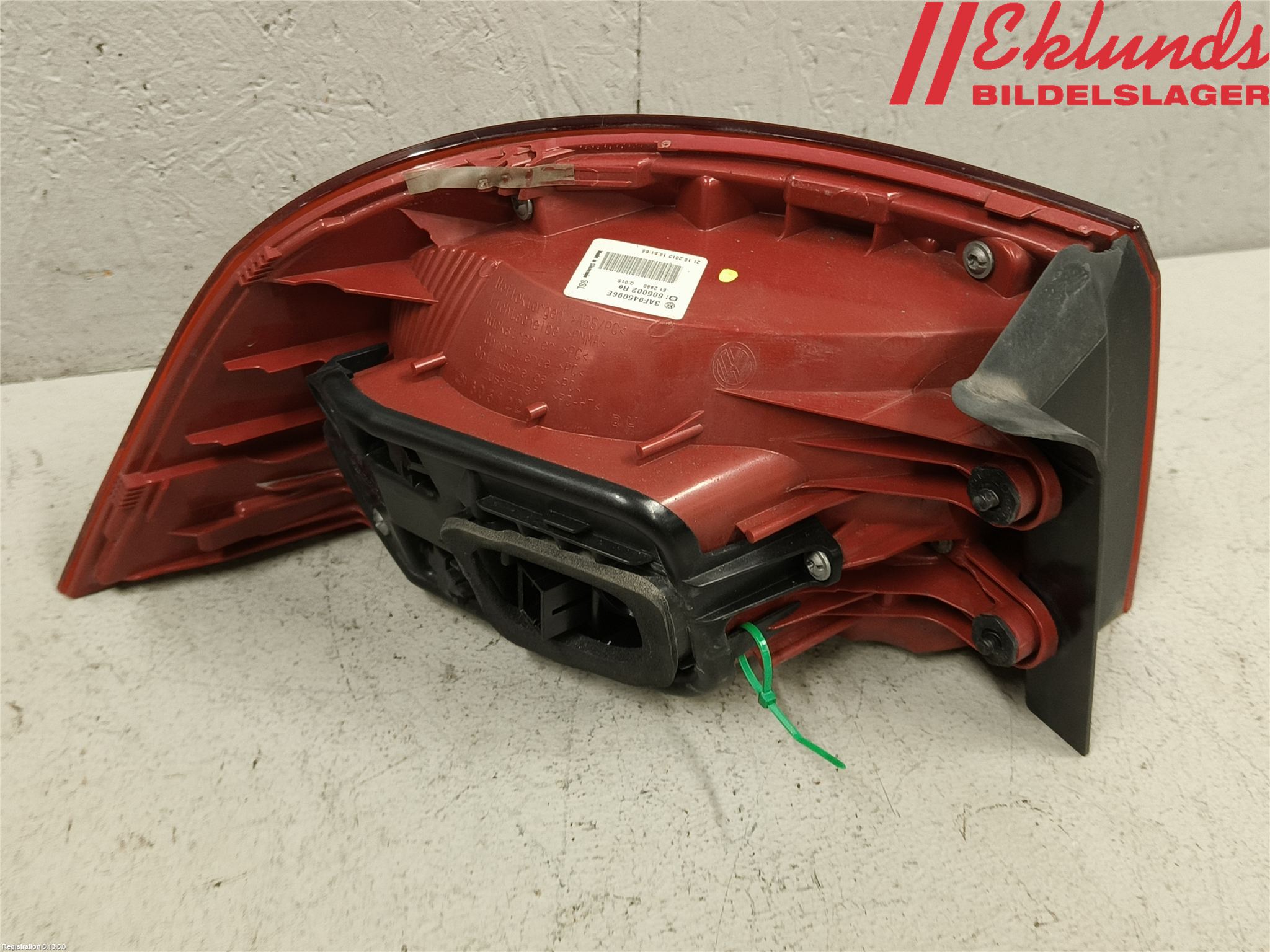 Volkswagen VW PASSAT 11-14 Bakljus Höger