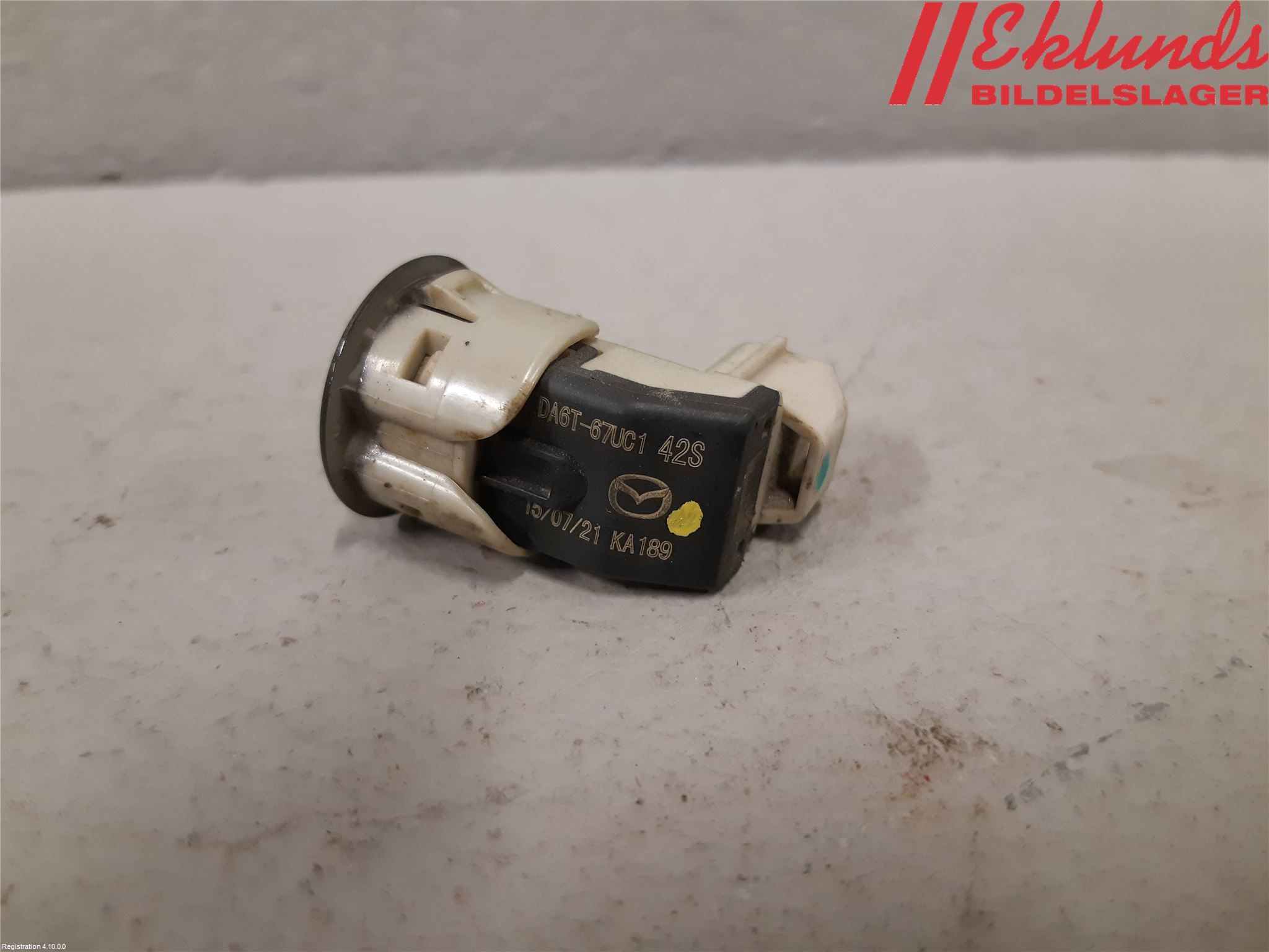Mazda 2 (DJ) 15-22 Parkeringshjälp Backsensor