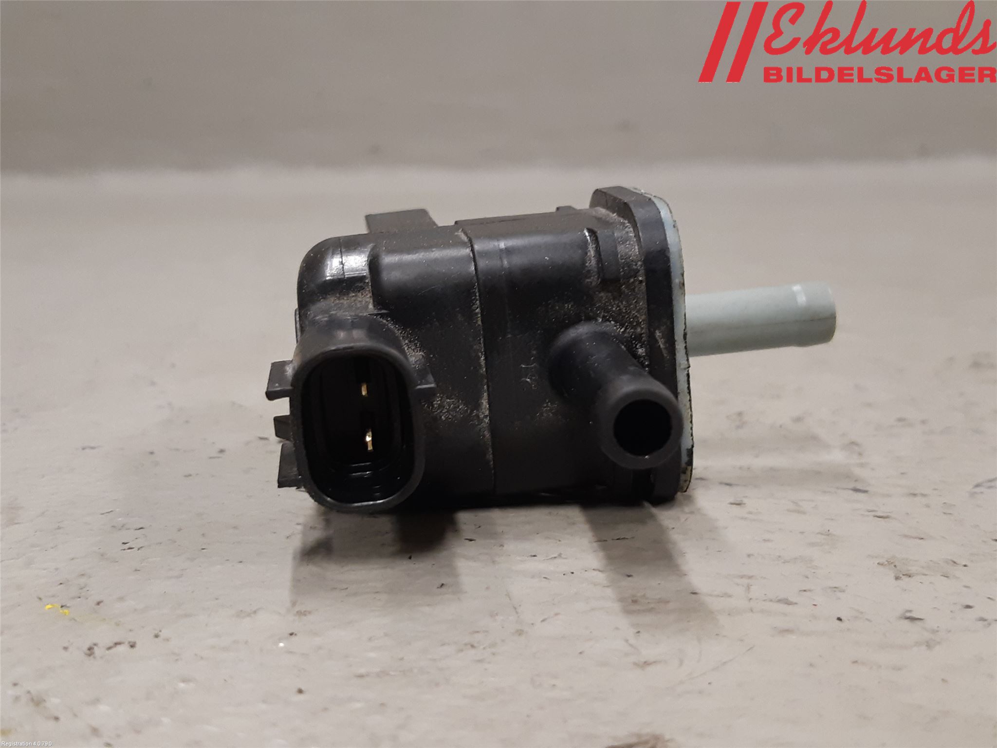 Toyota COROLLA 19- Vakuumventil