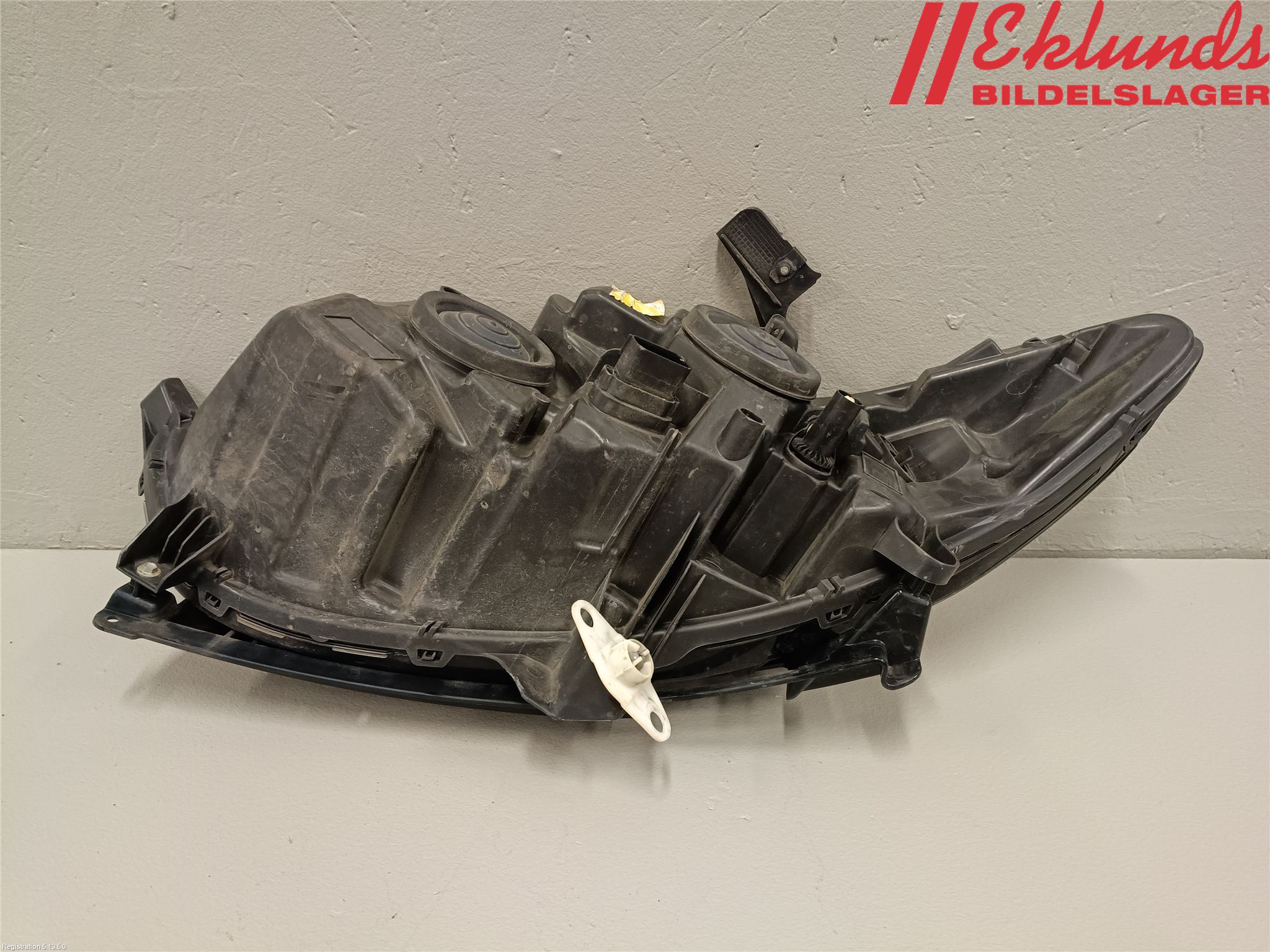 Ford MONDEO 15-22 Strålkastare Höger