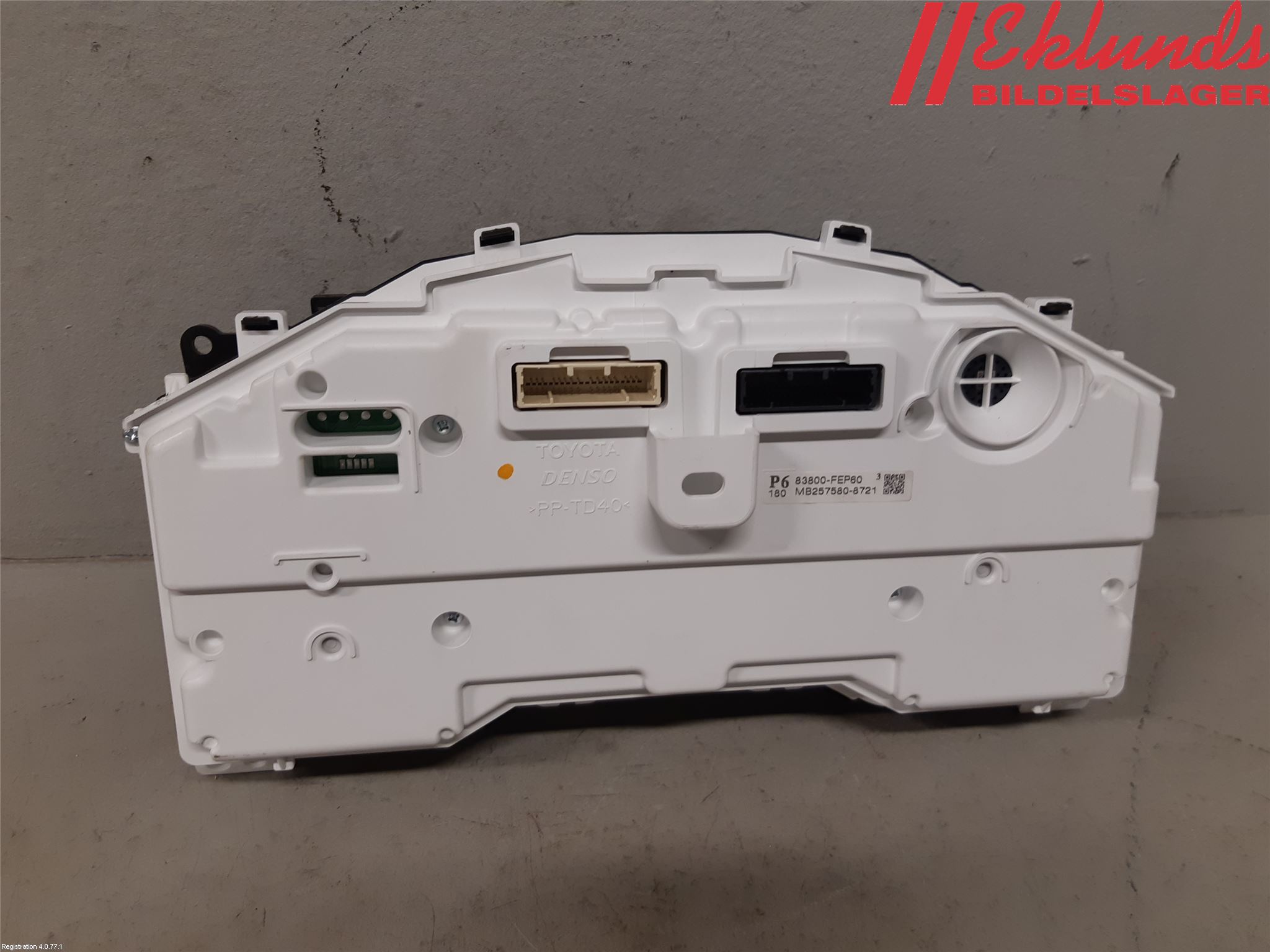 Toyota COROLLA 19- Instrument Komb