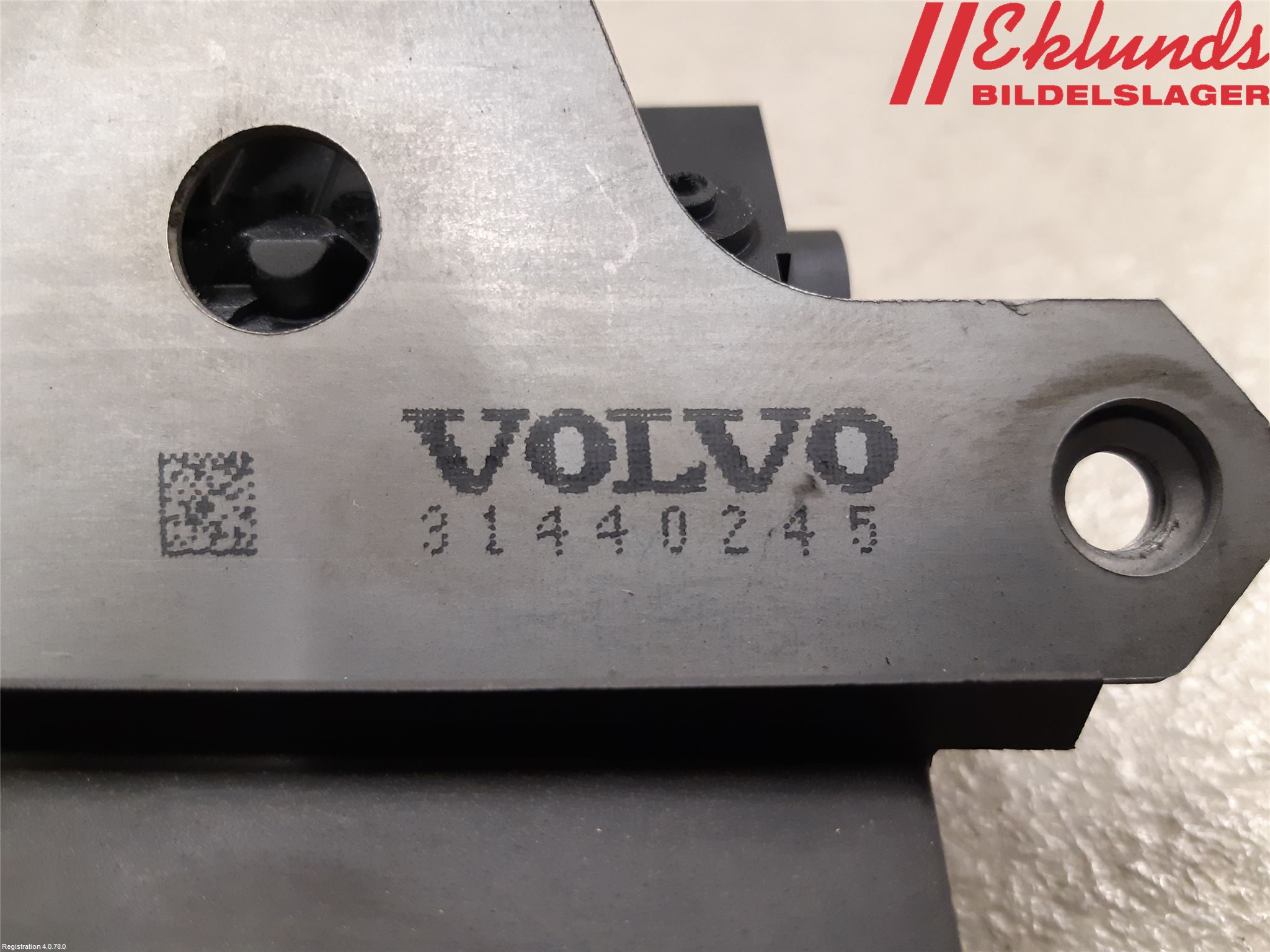 Volvo V40 12-19 Låskista Baklucka