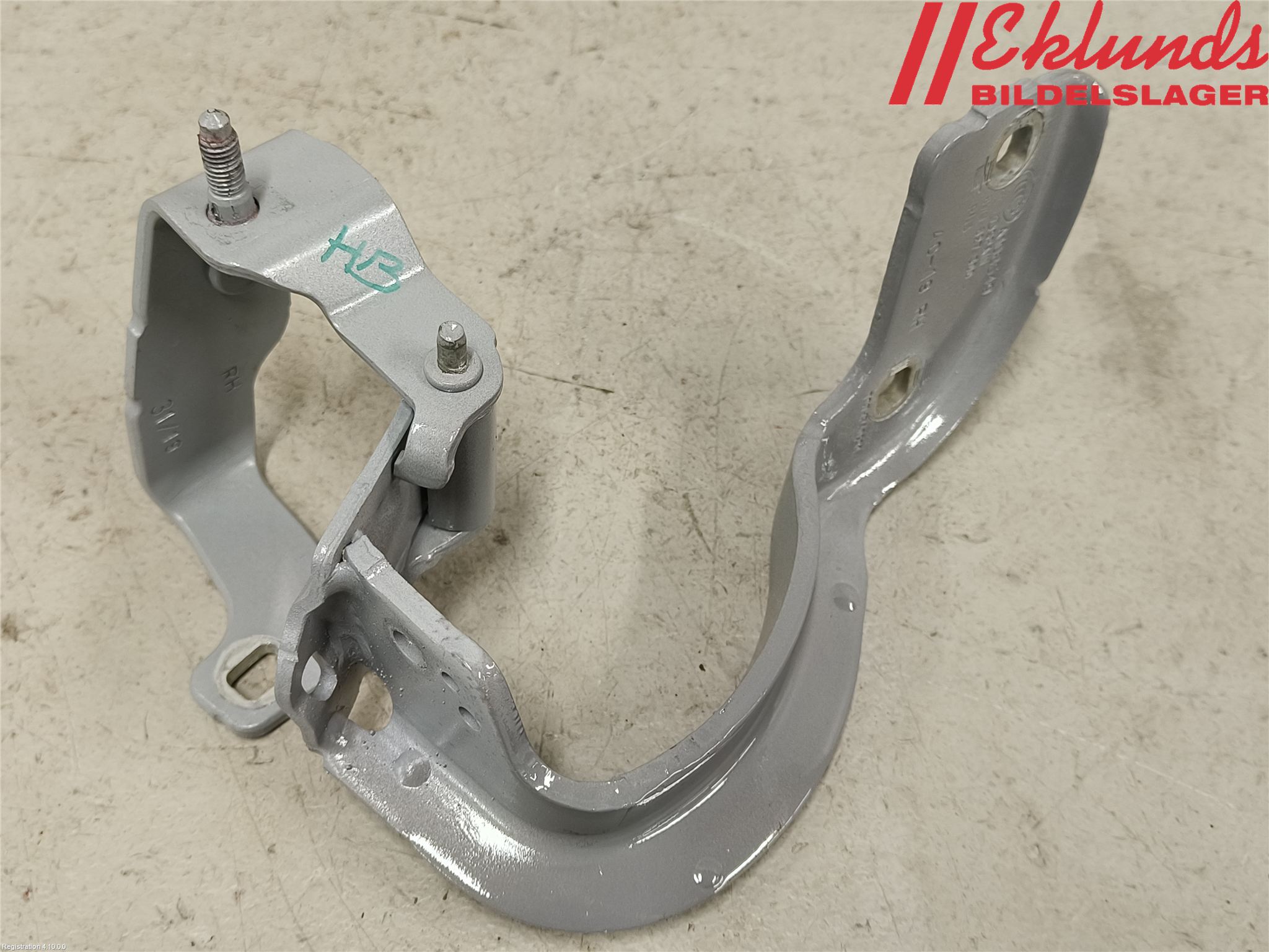 Audi A4/S4 B9 20- Bakluckegångjärn Hö