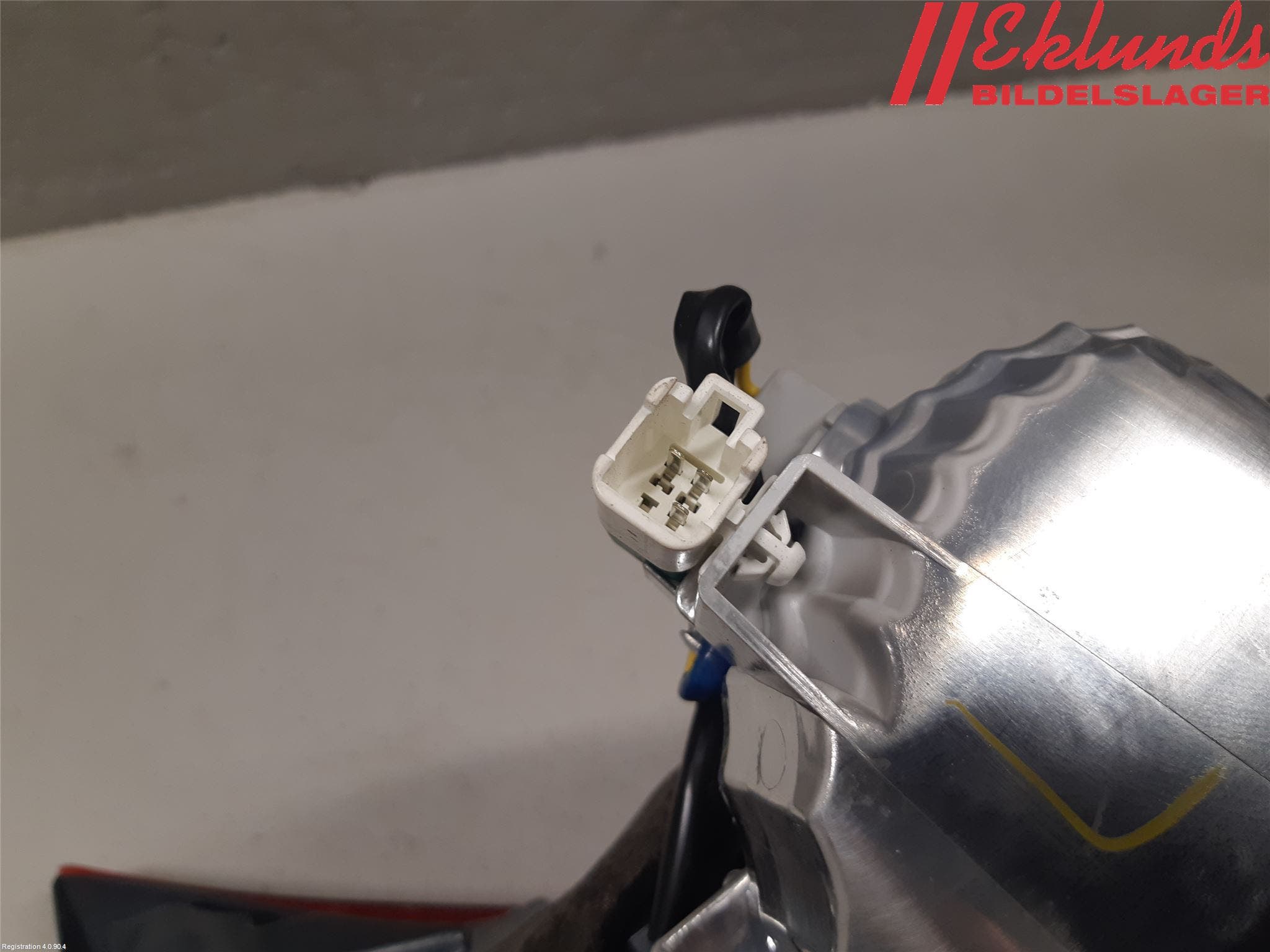 Toyota AURIS 13-19 Bakljus Lucka Hö