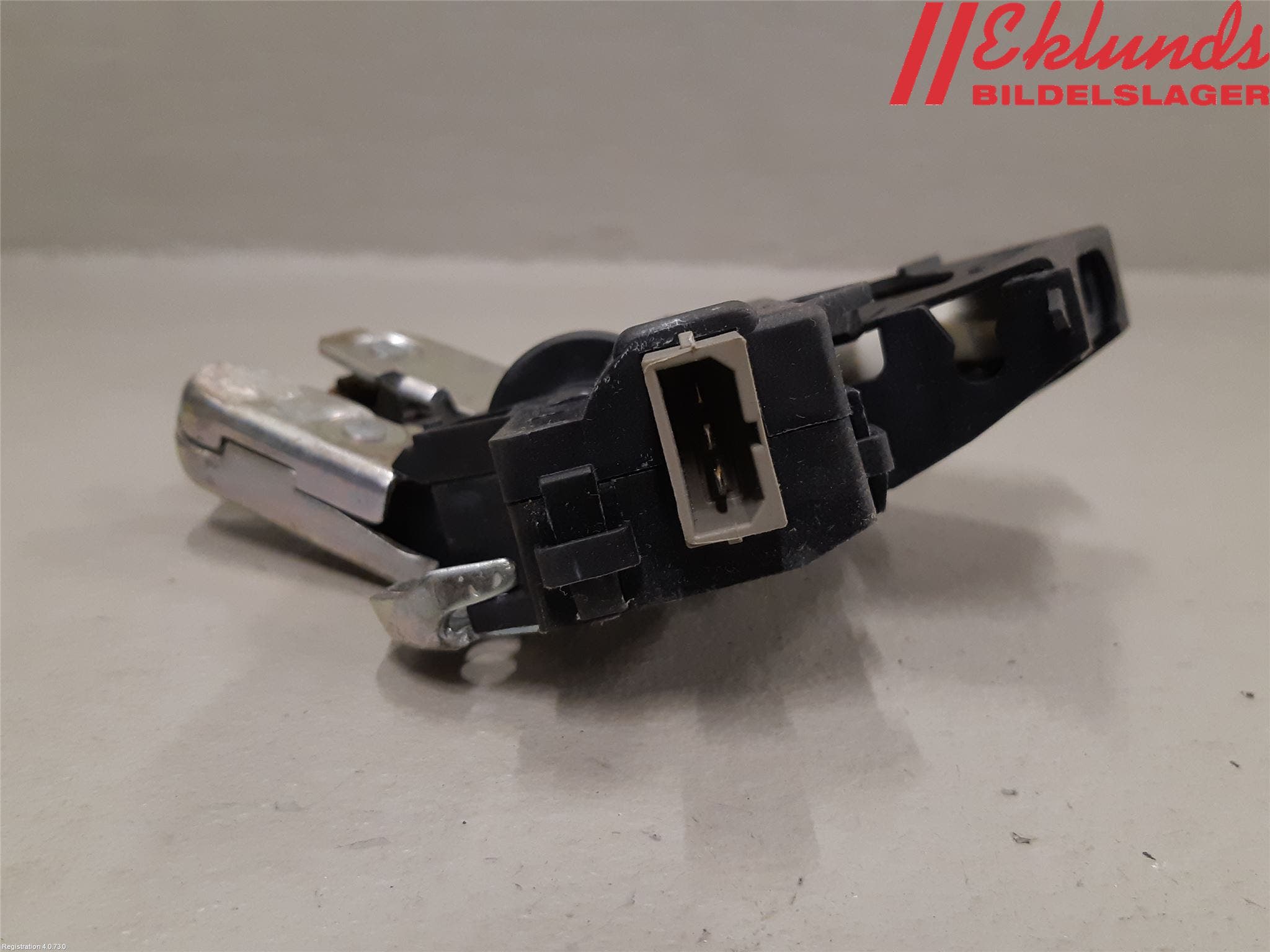 Audi A4/S4 08-11 Låskista Baklucka