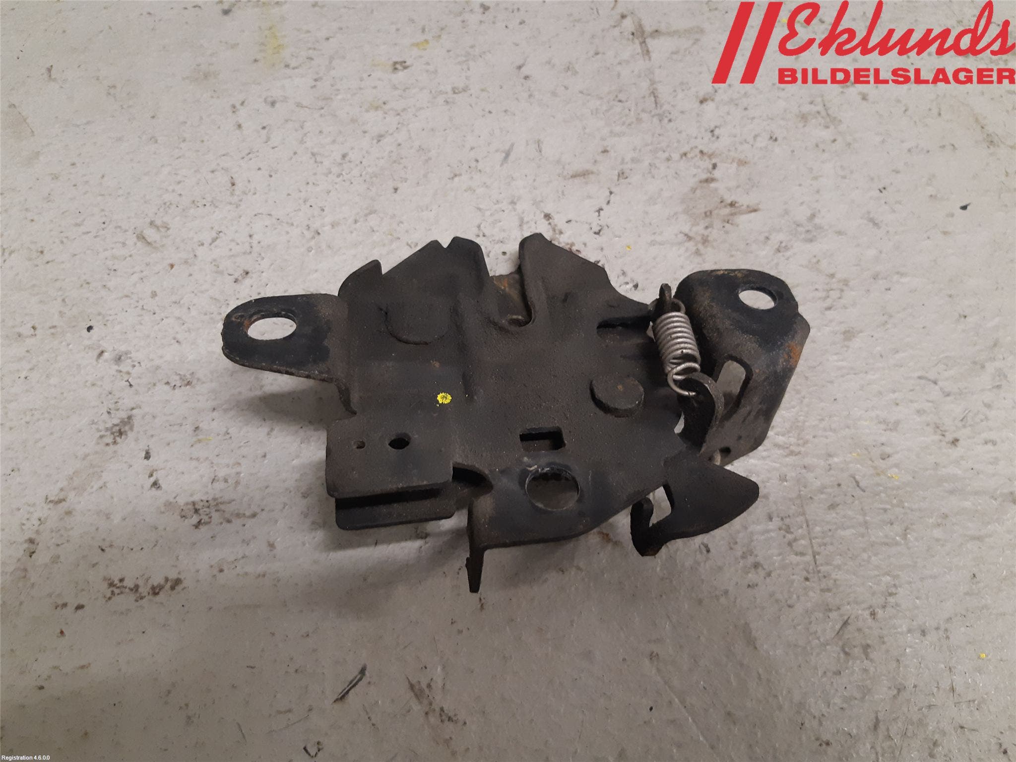 Toyota AVENSIS 09-15 Huvlås