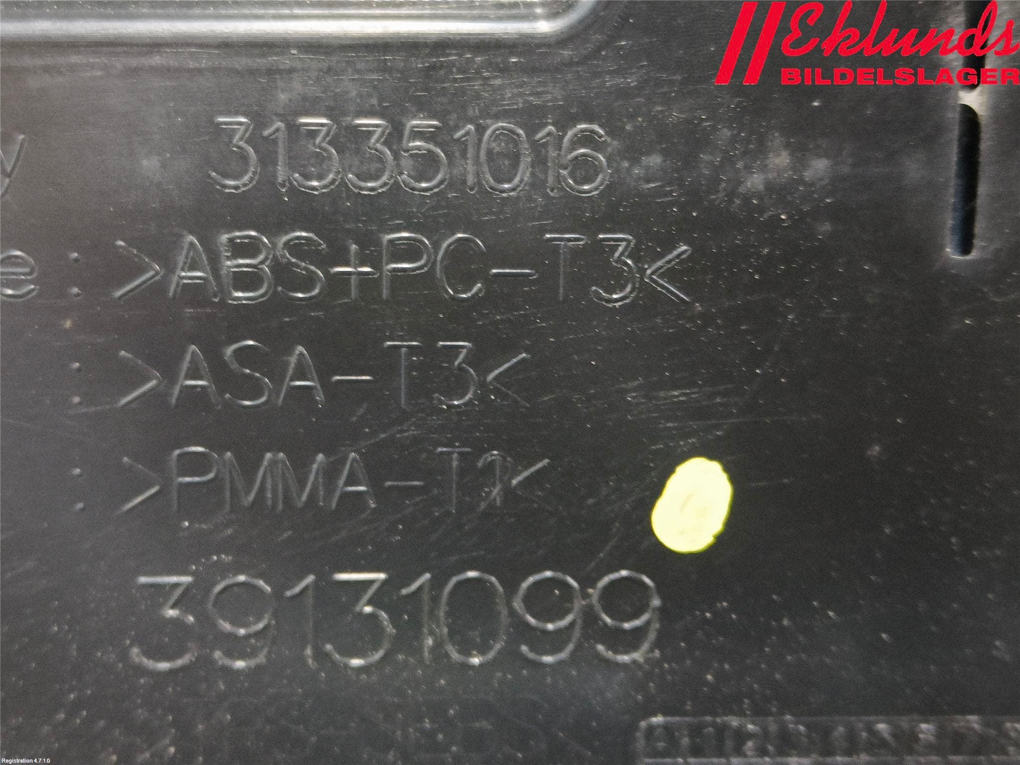 Opel INSIGNIA 17- Spoiler Baklucka