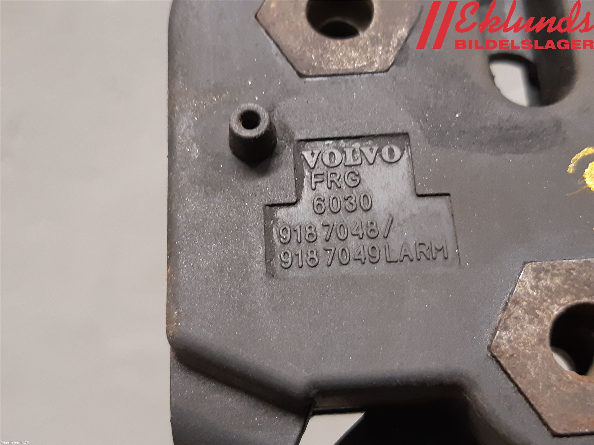 Volvo S80 99-03 Huvlås