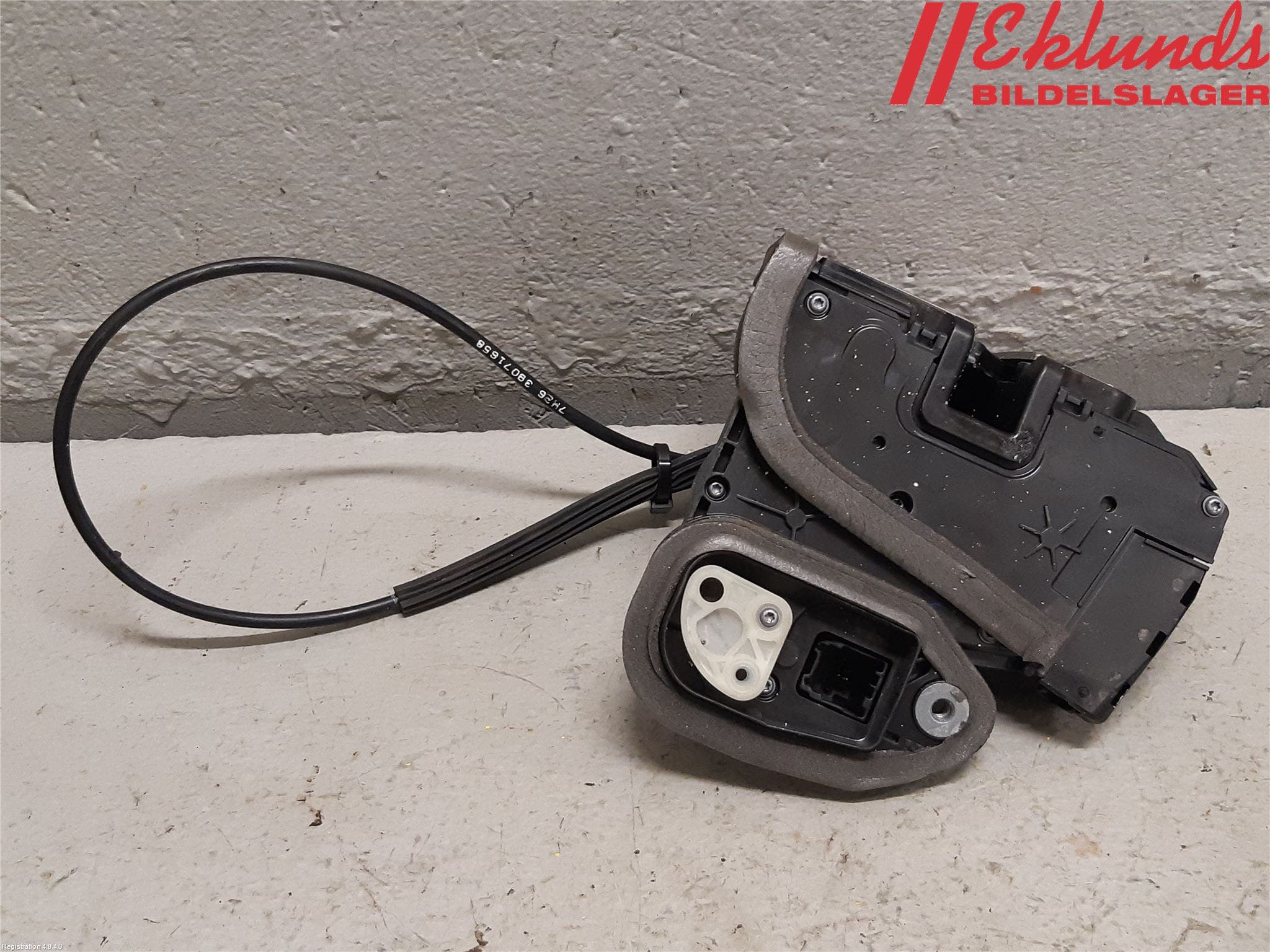 Opel INSIGNIA 17- Låskista-Dörrlås