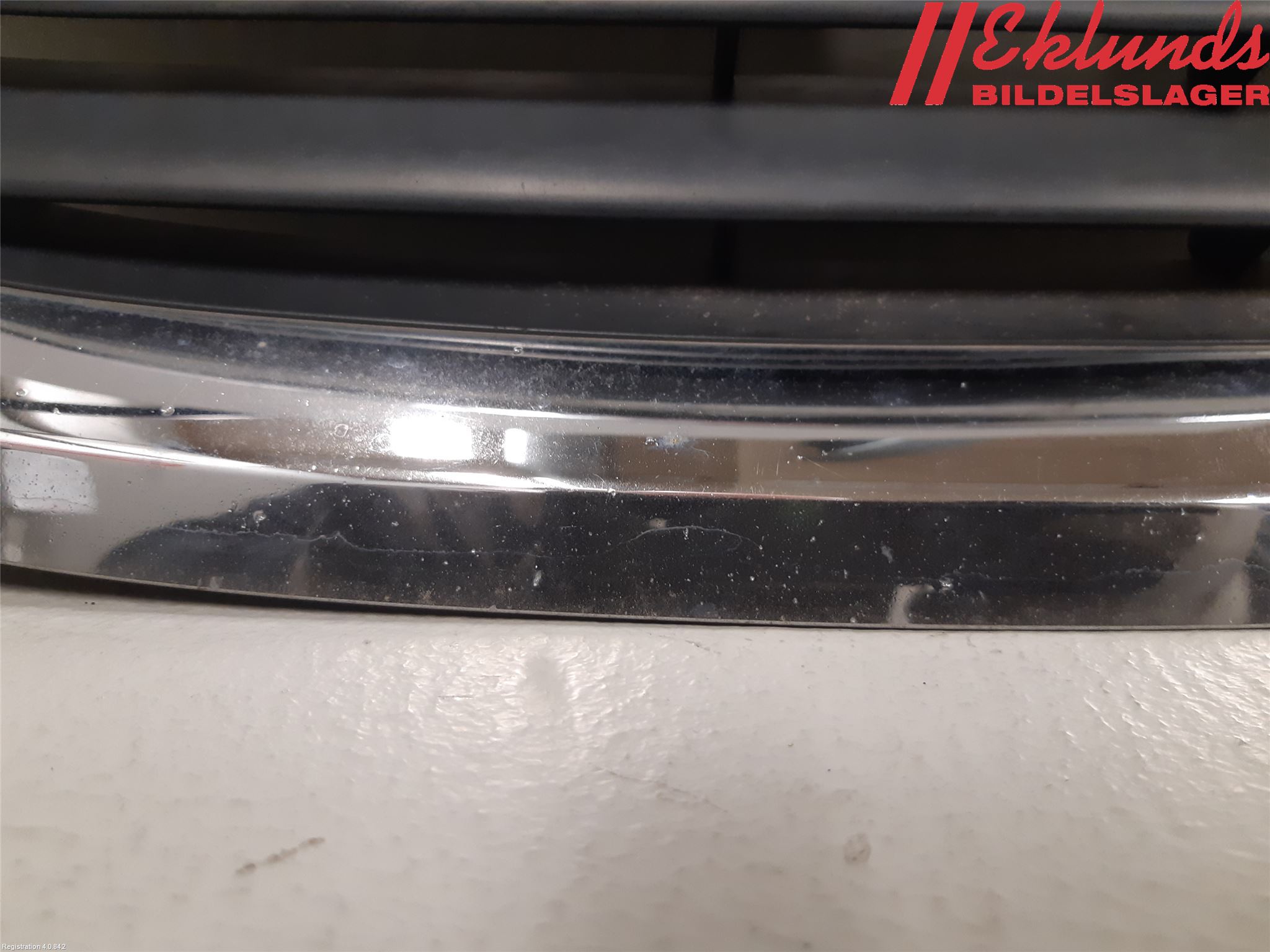 Saab 9-5     06-10 Grilldel Mitt