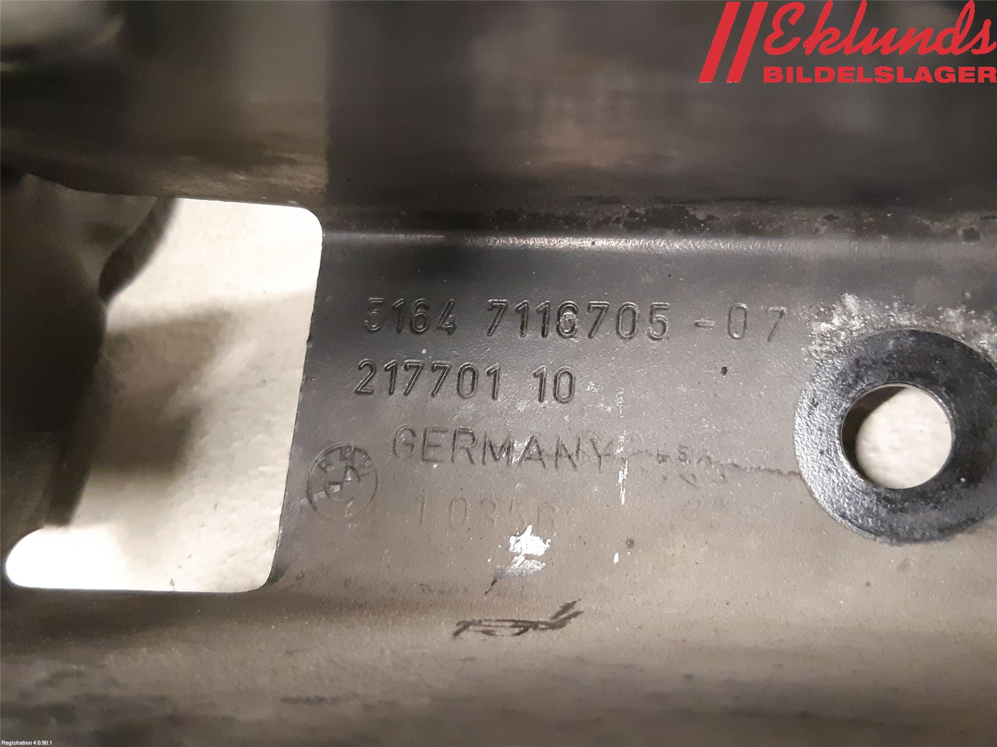 BMW 3 E90/91 SED/TOU 05-12 Frontplåt