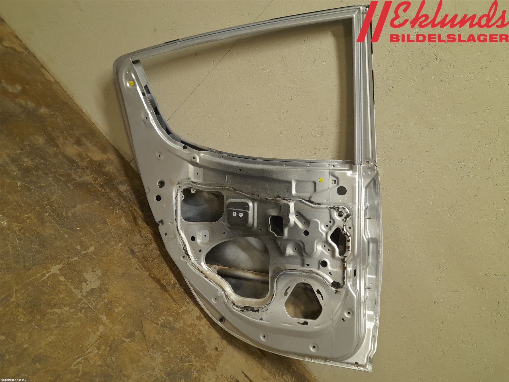 Mitsubishi L200 06-15 Dörr Bak Vänster