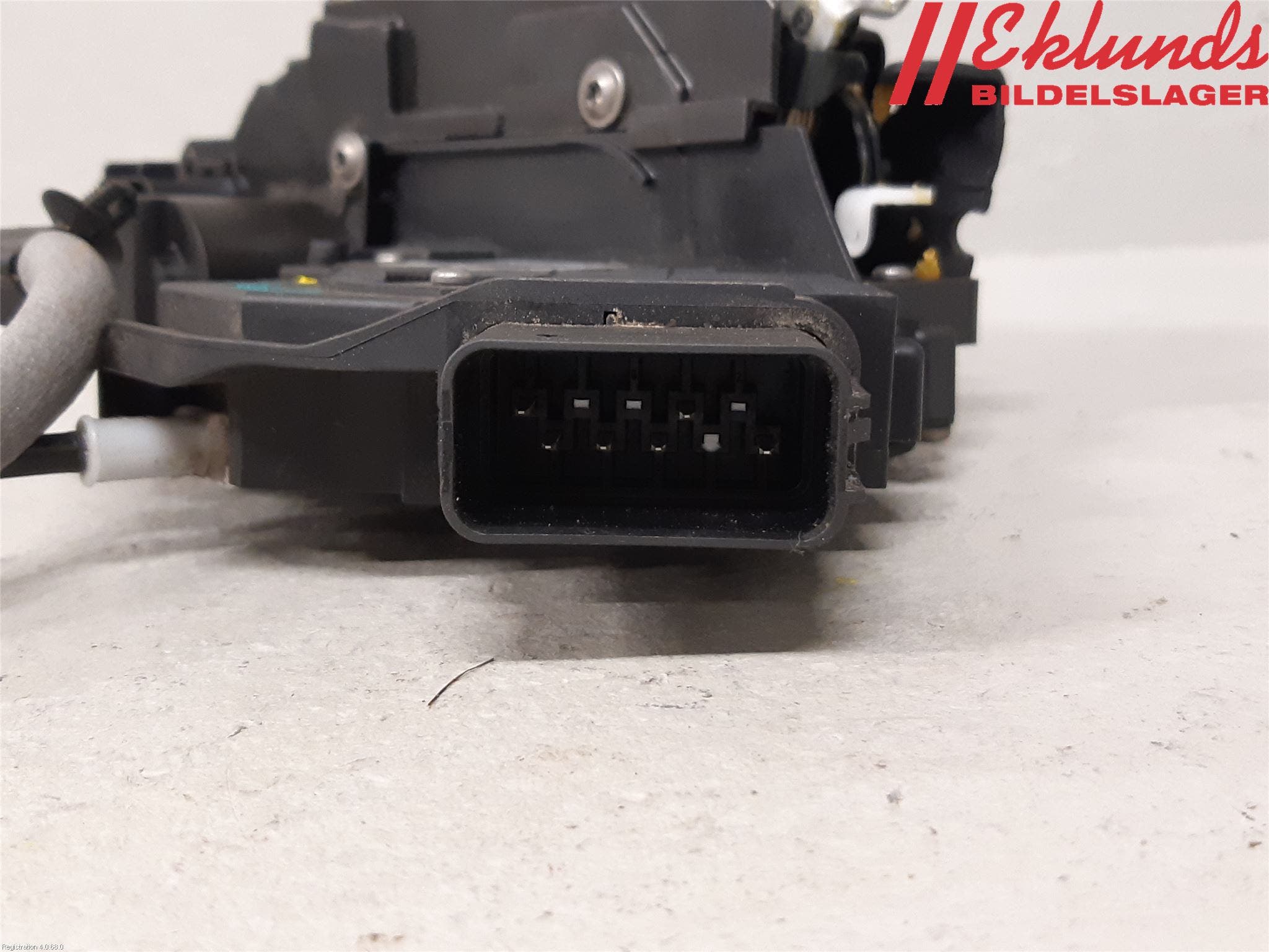 Ford MONDEO 07-15 Låskista-Dörrlås