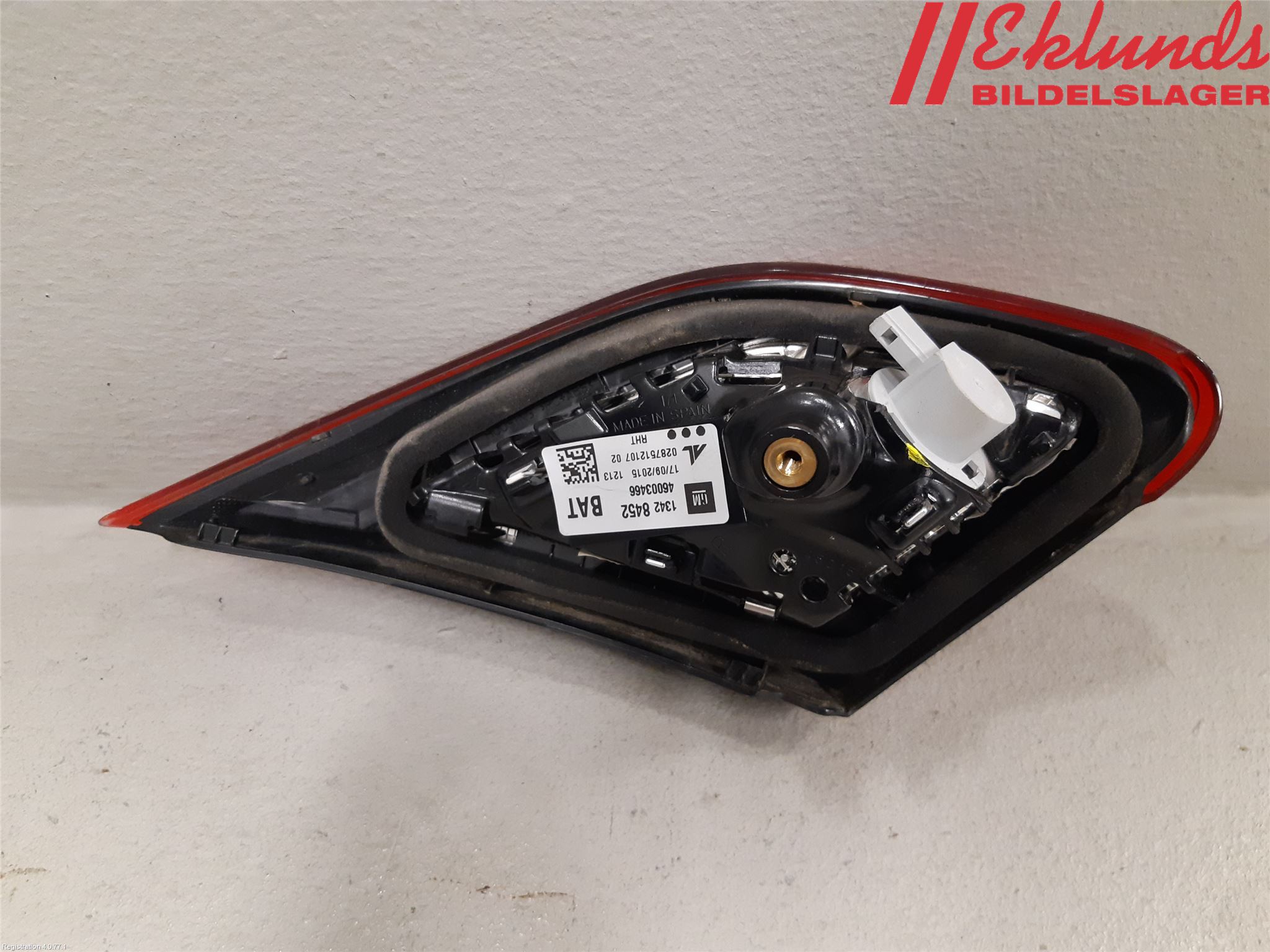 Opel CORSA E 15-19 Bakljus Lucka Hö