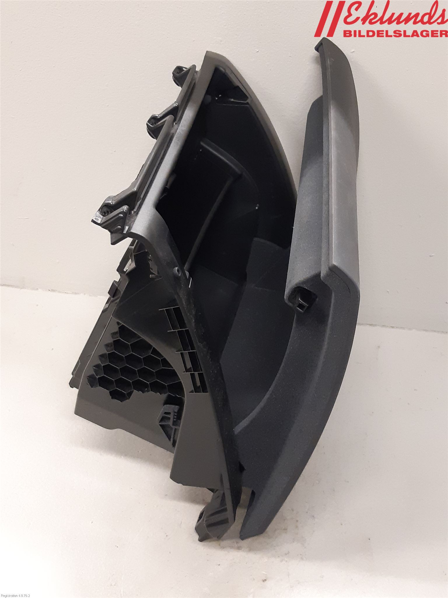 Volvo V90 17->> Handskfack