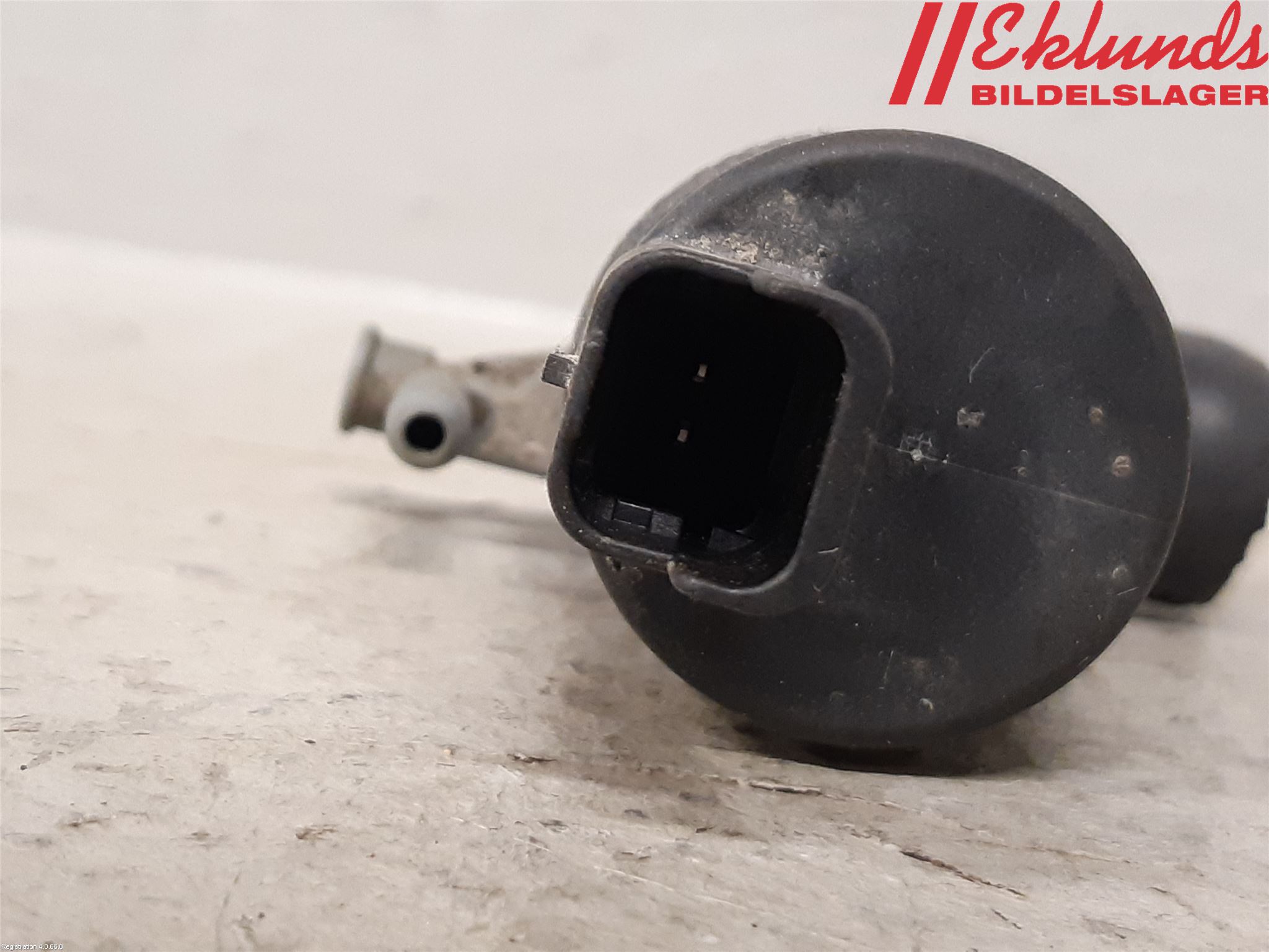 Peugeot PARTNER   03-08 Spolarpump Vindruta