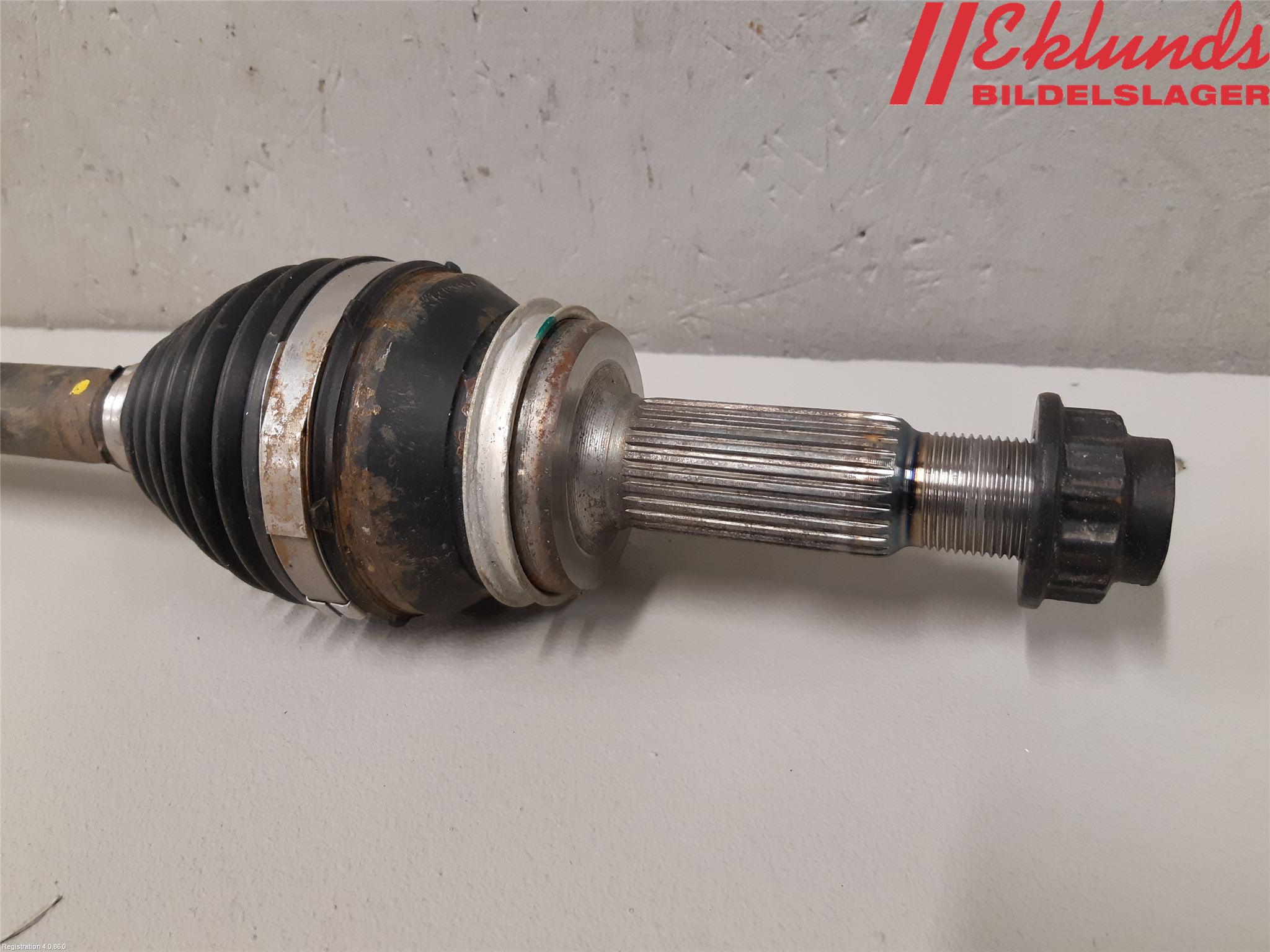 Toyota RAV4 19- Drivaxel Bak Höger