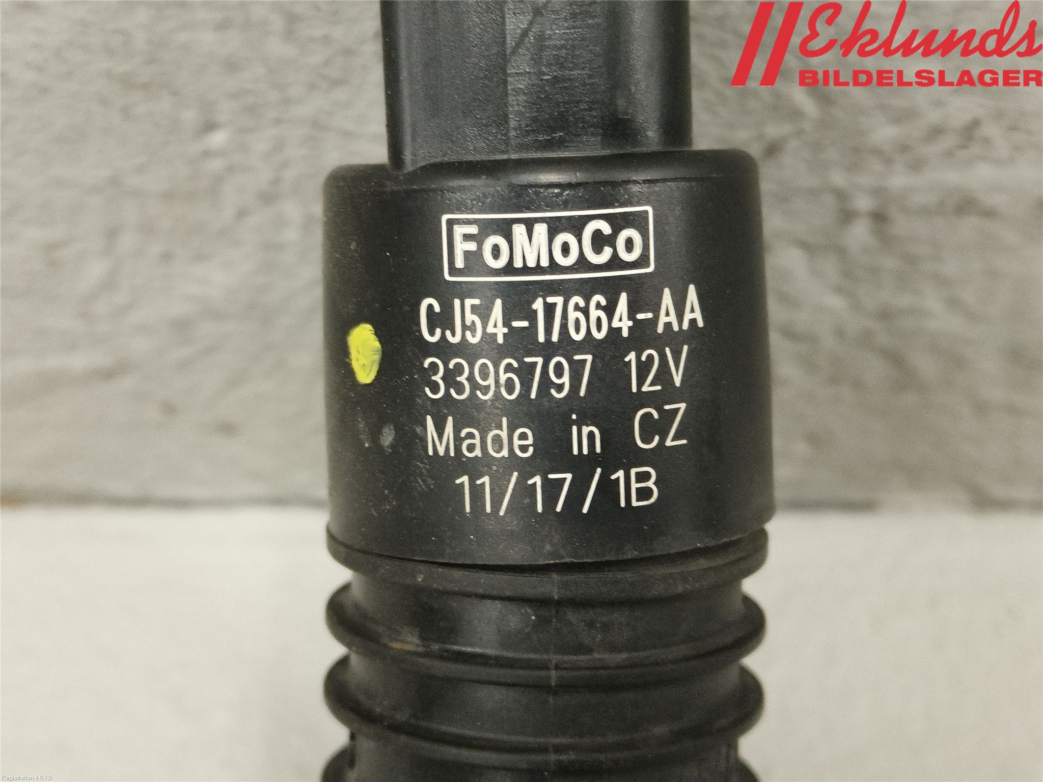 Ford KUGA 17-19 Spolarpump Vindruta